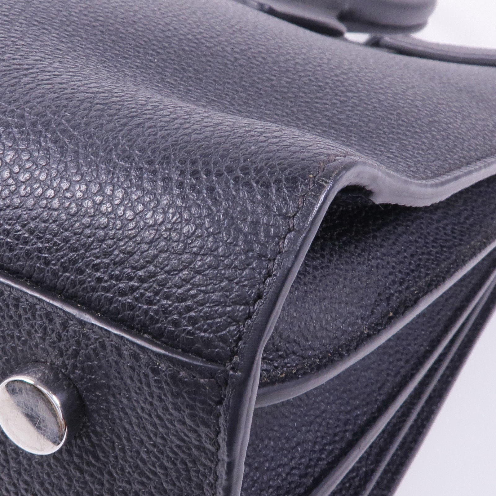 YVES SAINT LAURENT 牛皮皮革Sac De Jour銀扣手挽肩背兩用袋