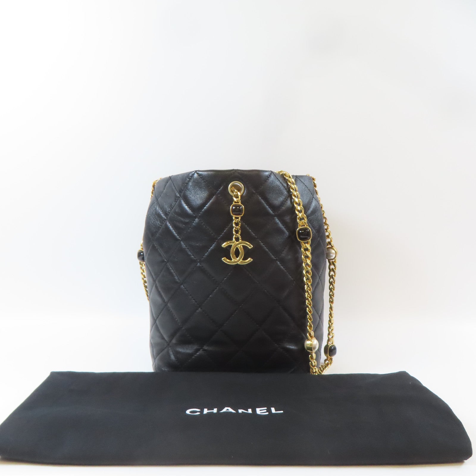 CHANEL 【激減優惠】菱格羊皮皮革Bucket Bag金扣鏈帶肩背袋黑色