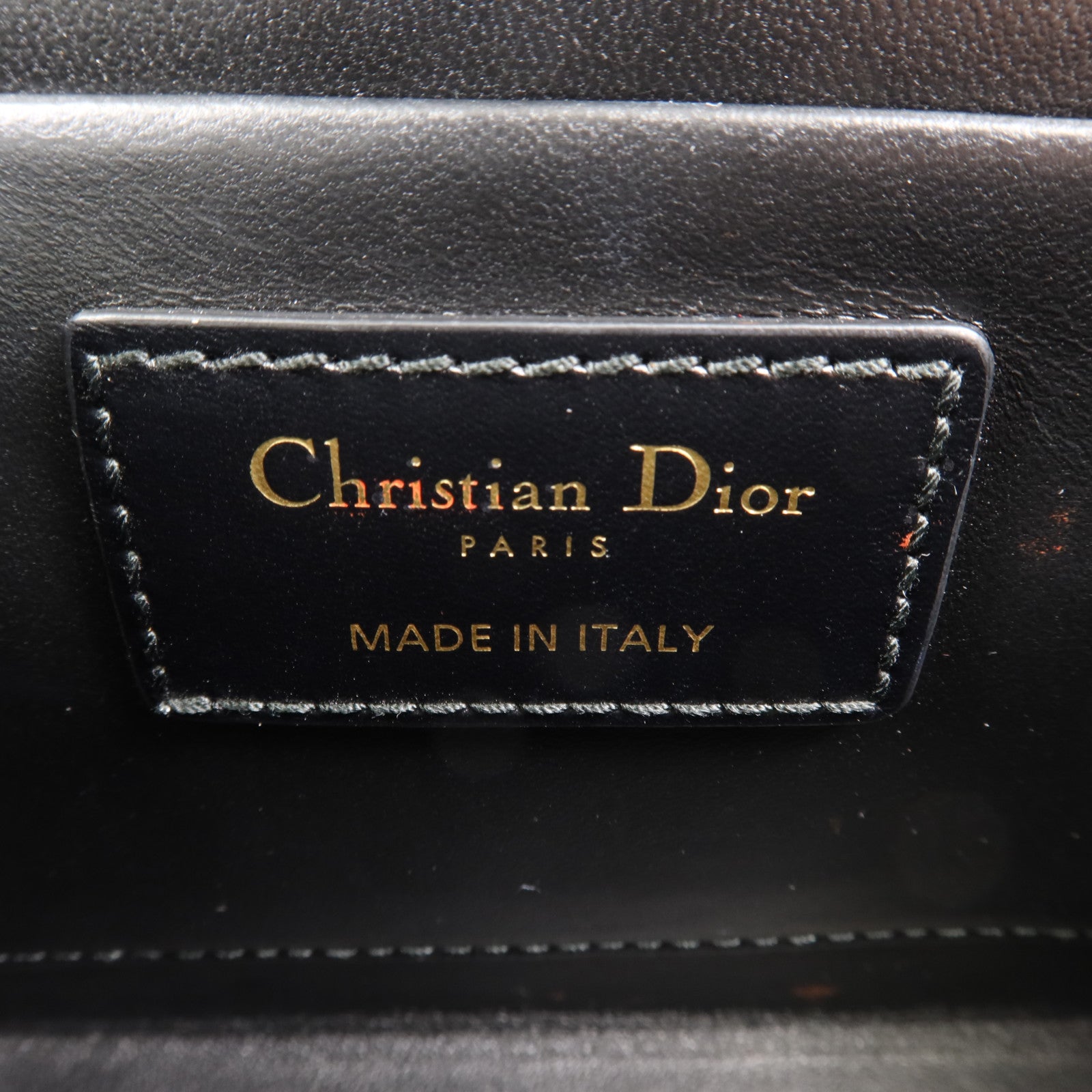 Dior 牛皮皮革30 Montaigne金扣肩背袋