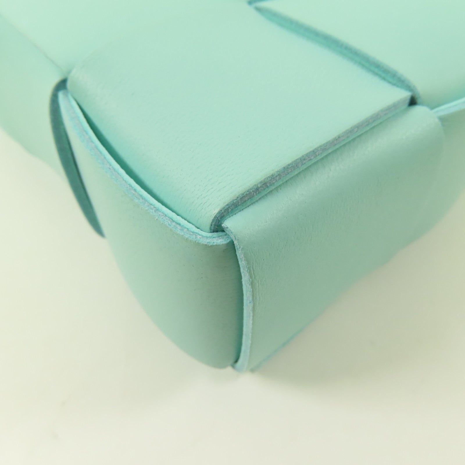 BOTTEGA VENETA 羊皮皮革Cassette Bag肩背袋