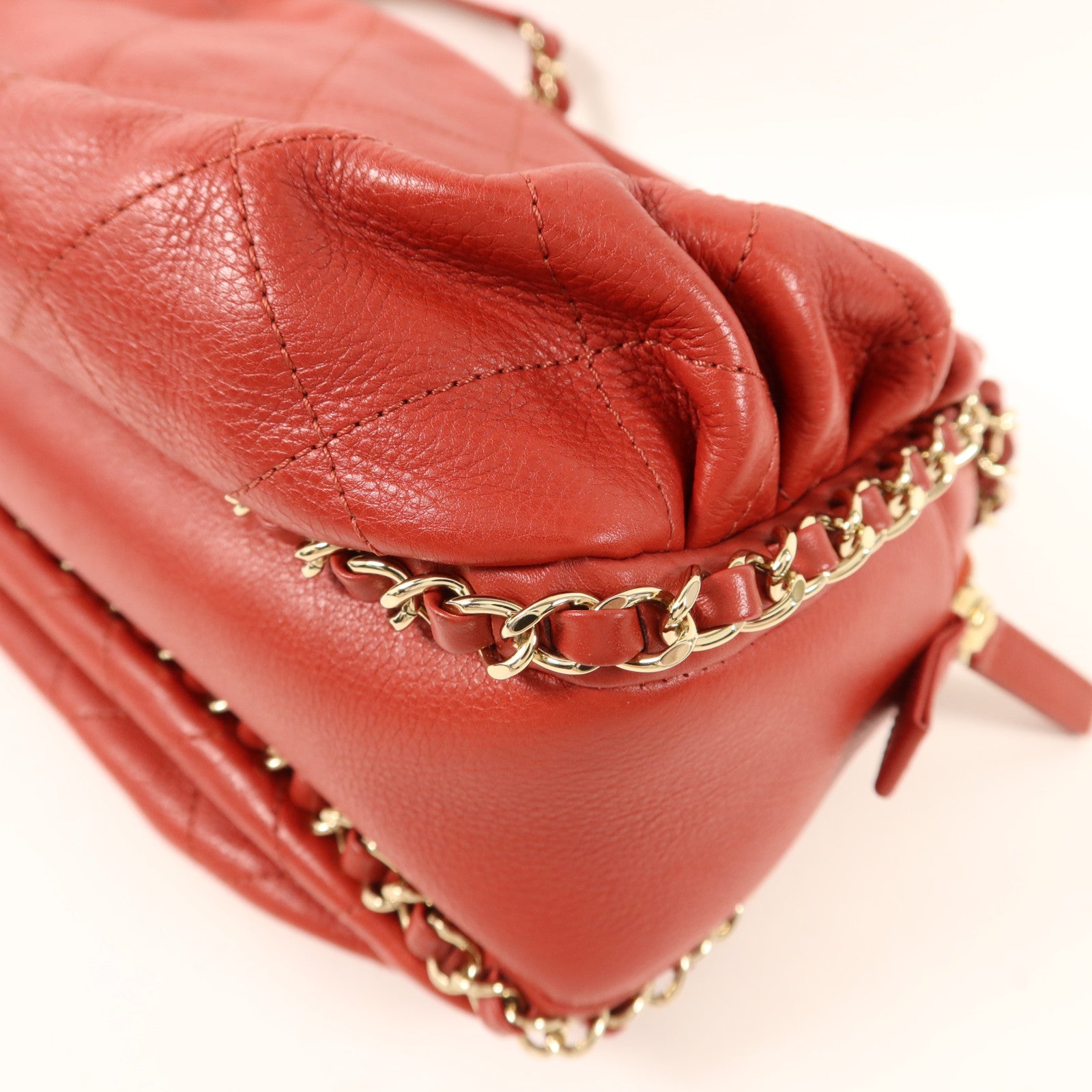 CHANEL 牛皮皮革Chain Shoulder金扣鏈帶肩背袋