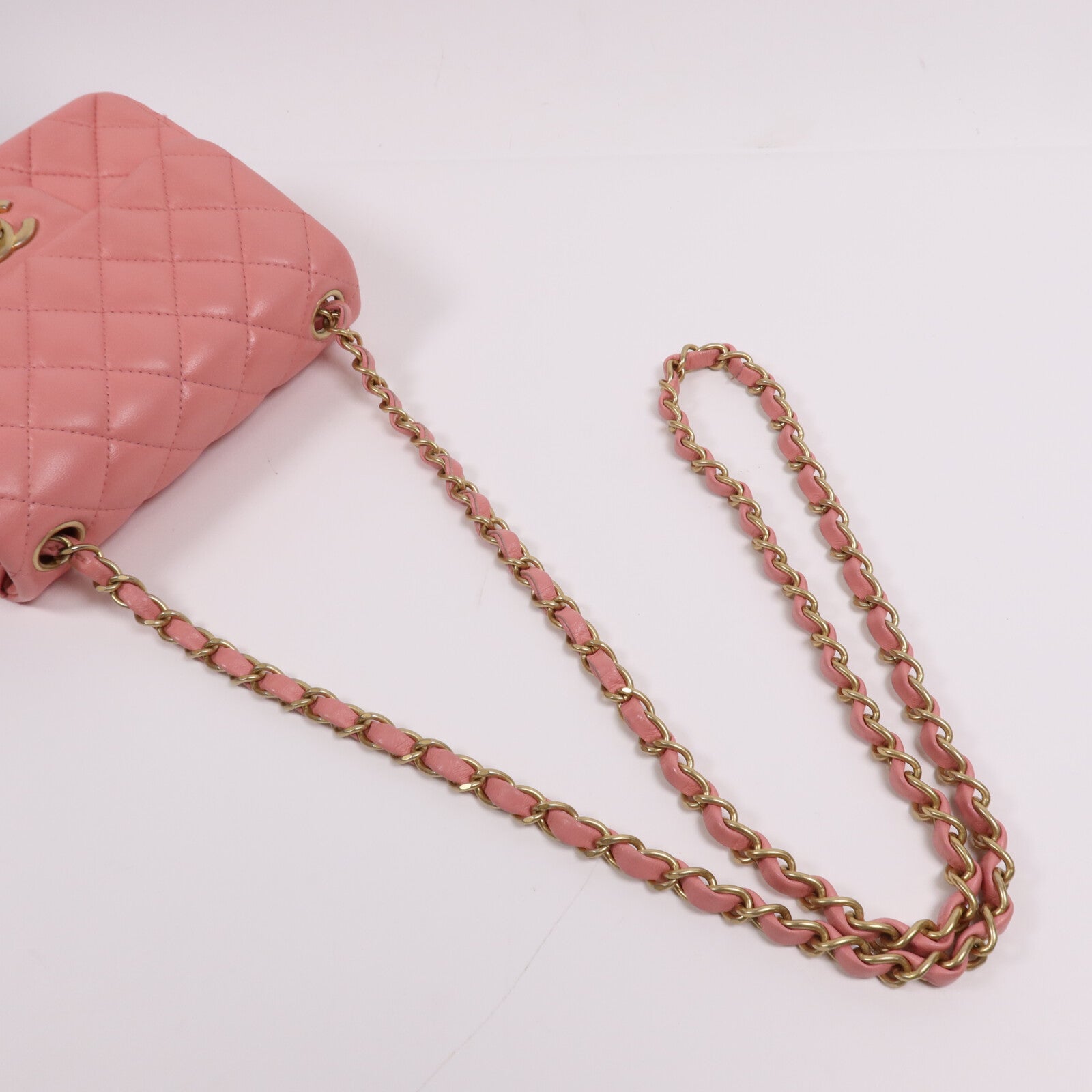 CHANEL 羊皮皮革Mini Classic 17金扣鏈帶肩背袋