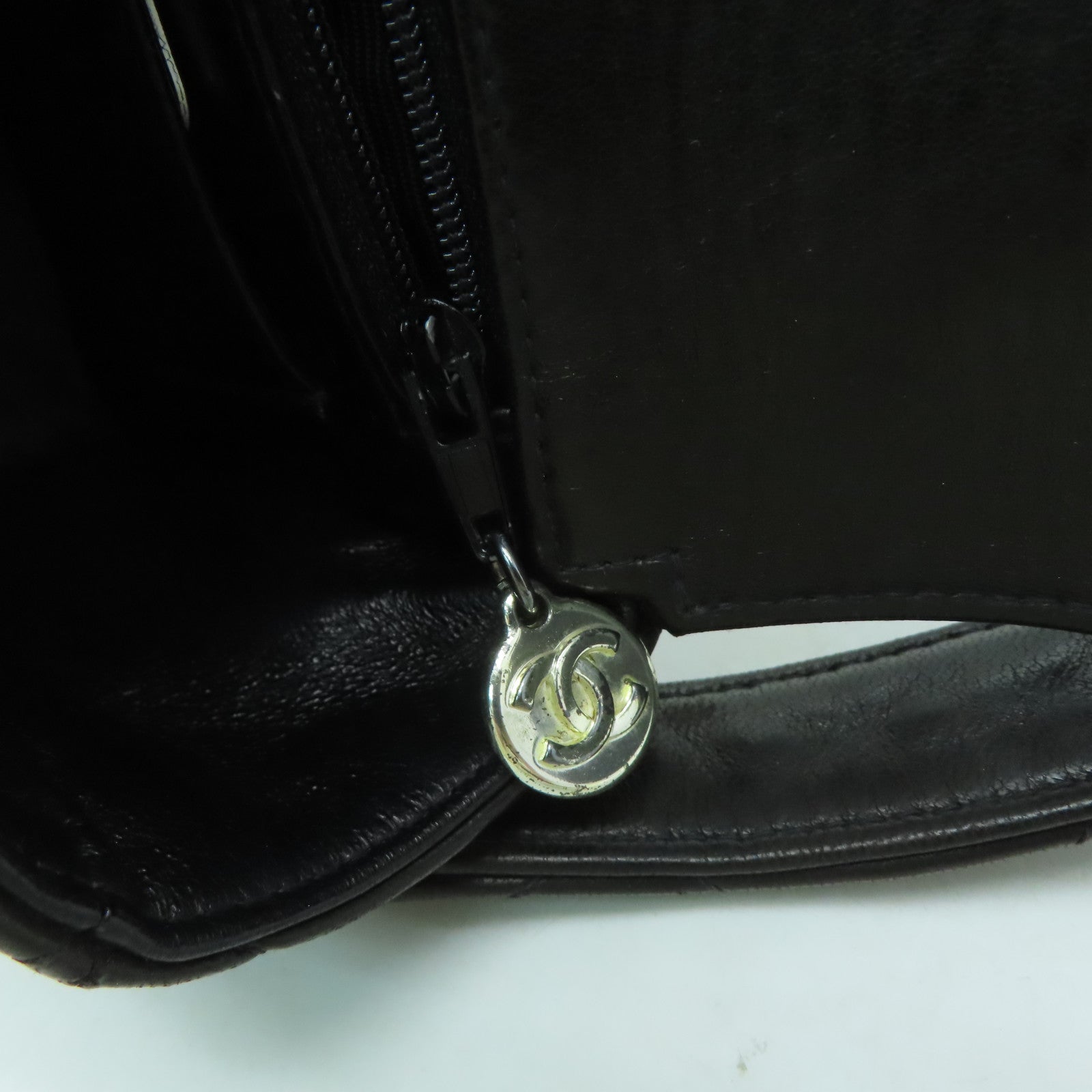 CHANEL 菱格羊皮皮革Handbag銀扣手挽袋黑色