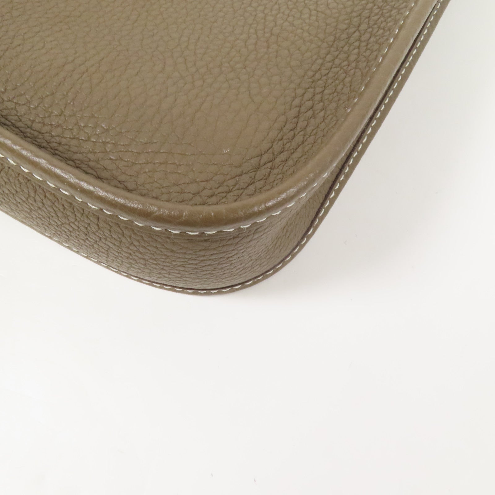 HERMES Clemence皮革Evelyne TPM金扣肩背袋Etoupe