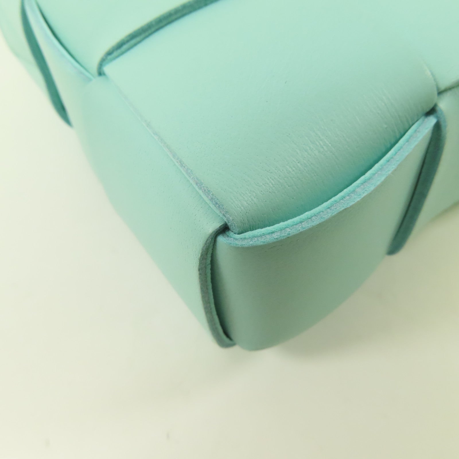 BOTTEGA VENETA 羊皮皮革Cassette Bag肩背袋