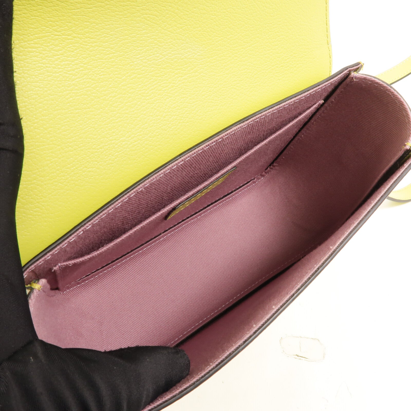 VERSACE 牛皮皮革Shoulder Bag肩背袋