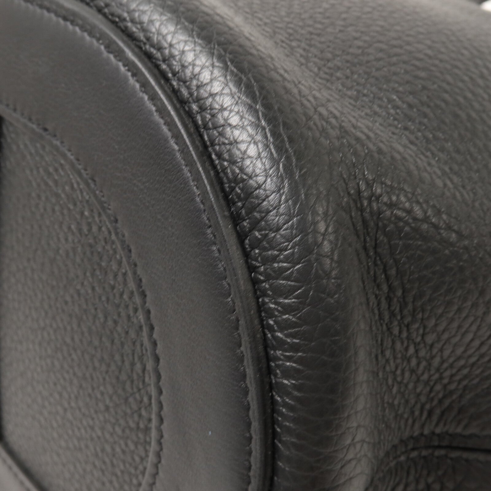 HERMES Clemence皮革In The Loop 23手挽袋Noir
