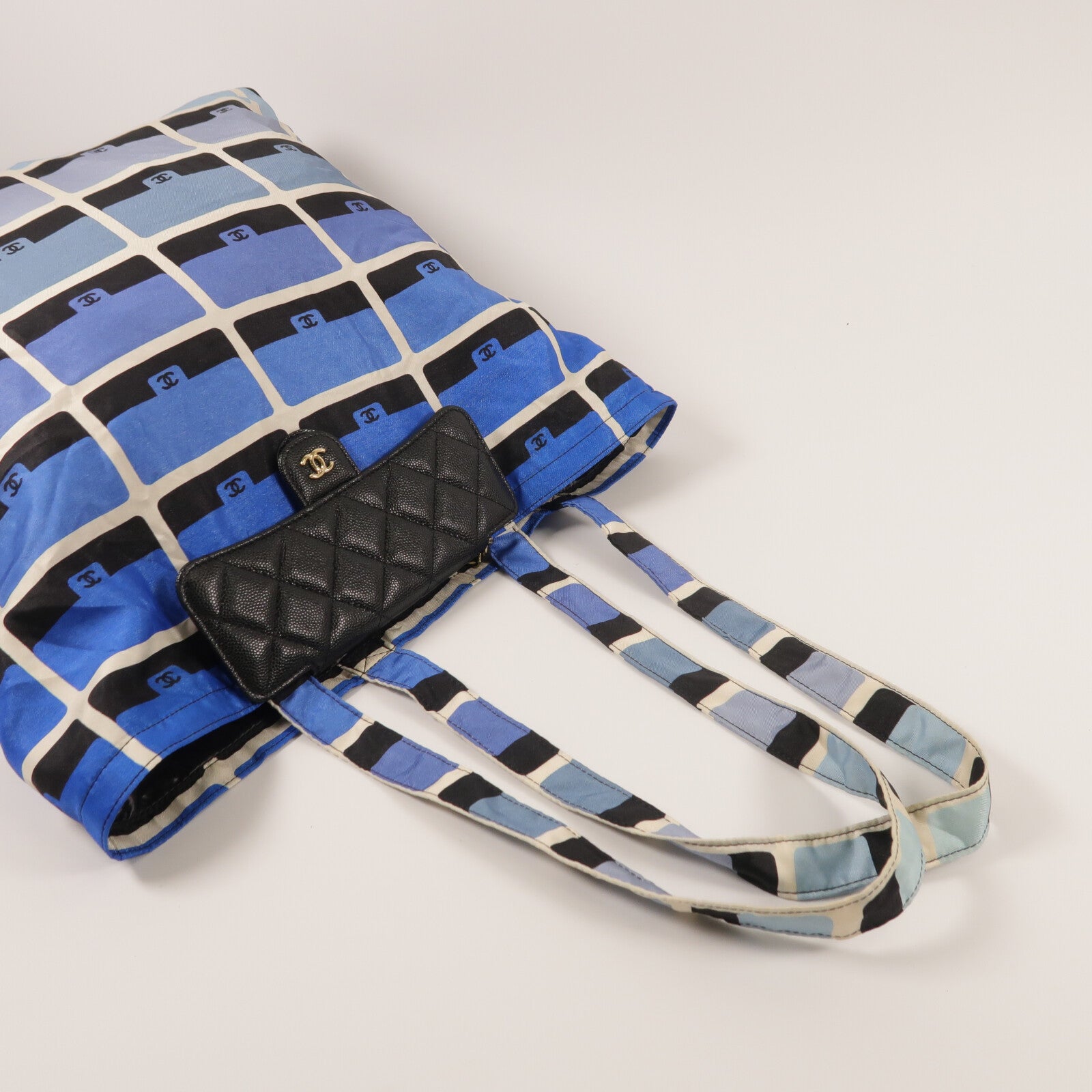 CHANEL 牛皮皮革Chain Shoulder鏈帶肩背袋