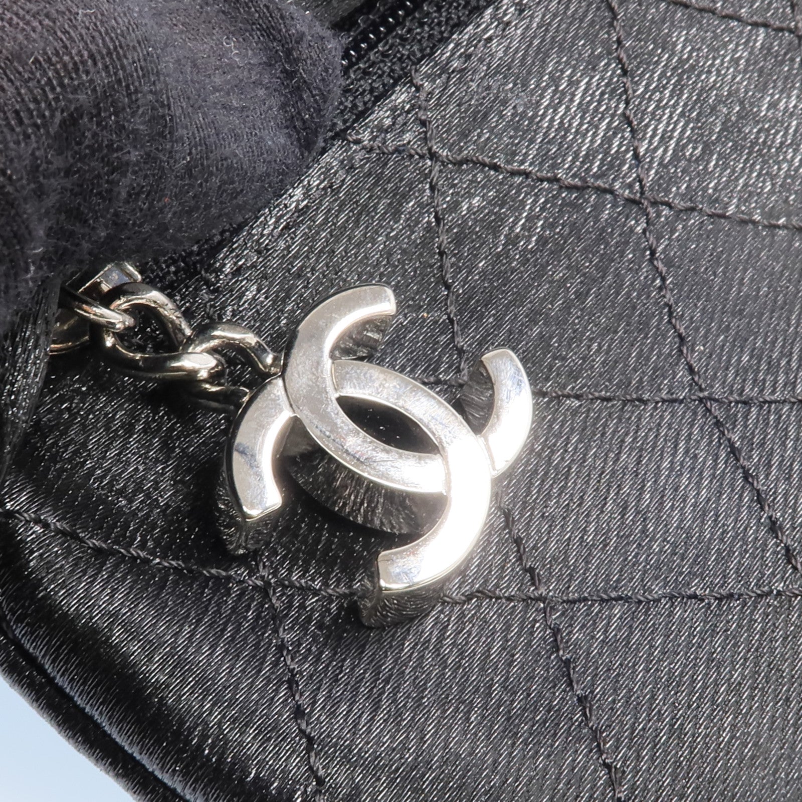 CHANEL 帆布Pouch銀扣手拿包