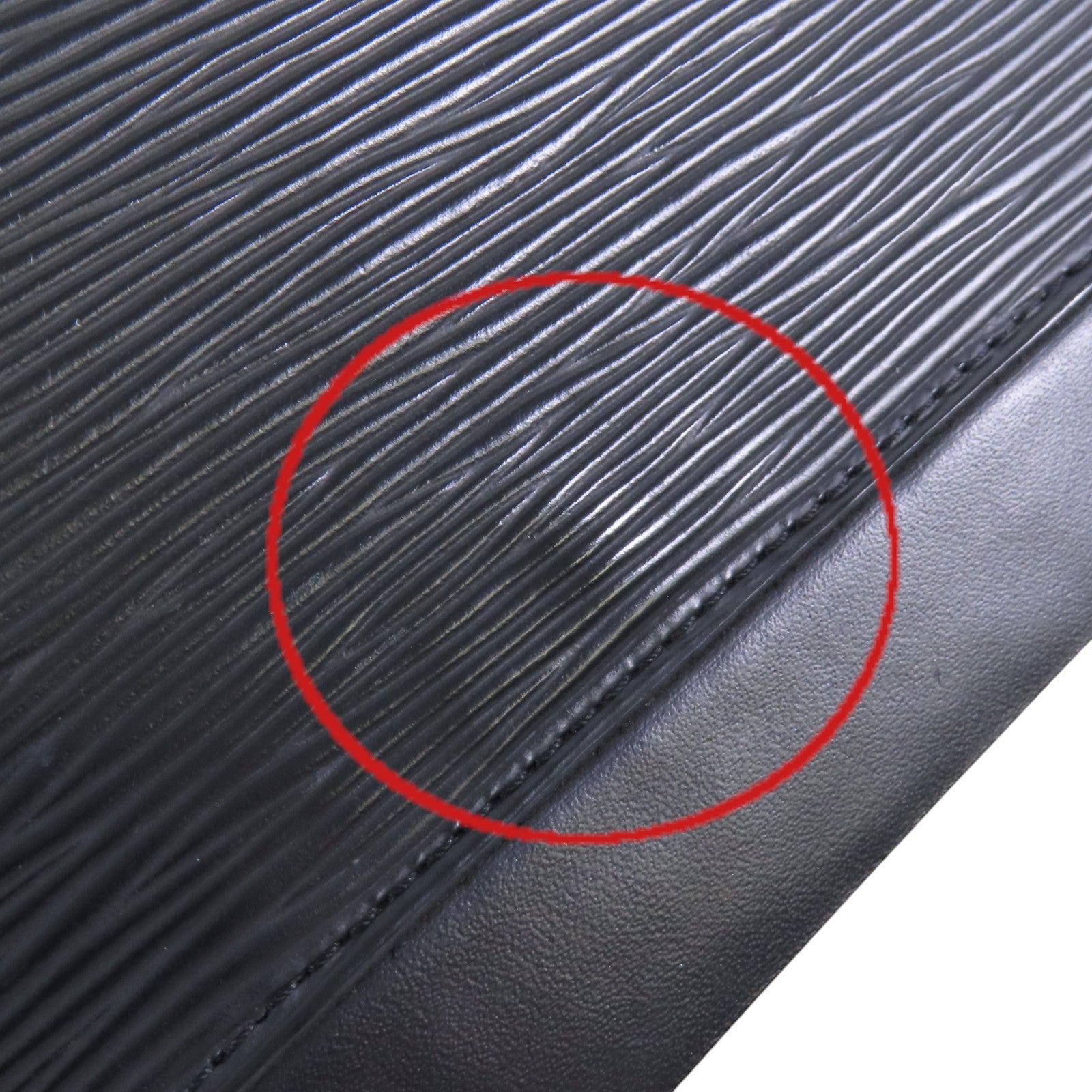 LOUIS VUITTON Epi Honfleur金扣肩背袋