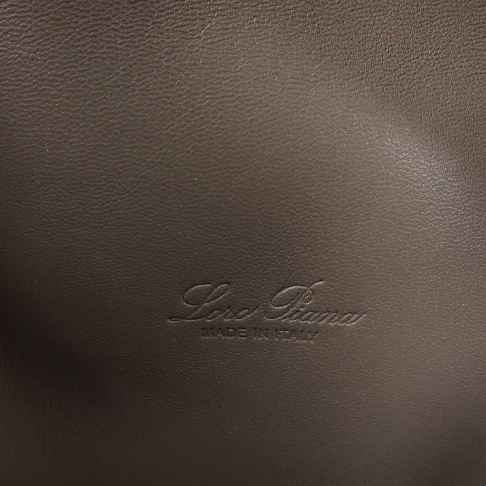 Loro Piana Grained Calfskin Extra Pouch L29手提包