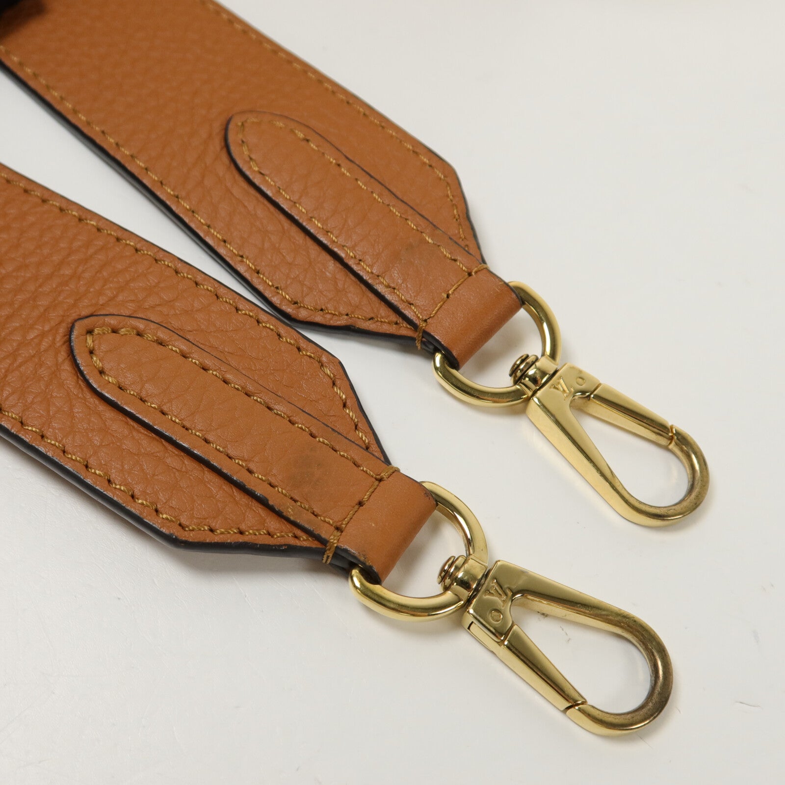 LOUIS VUITTON 牛皮皮革Capucines BB手挽肩背兩用袋