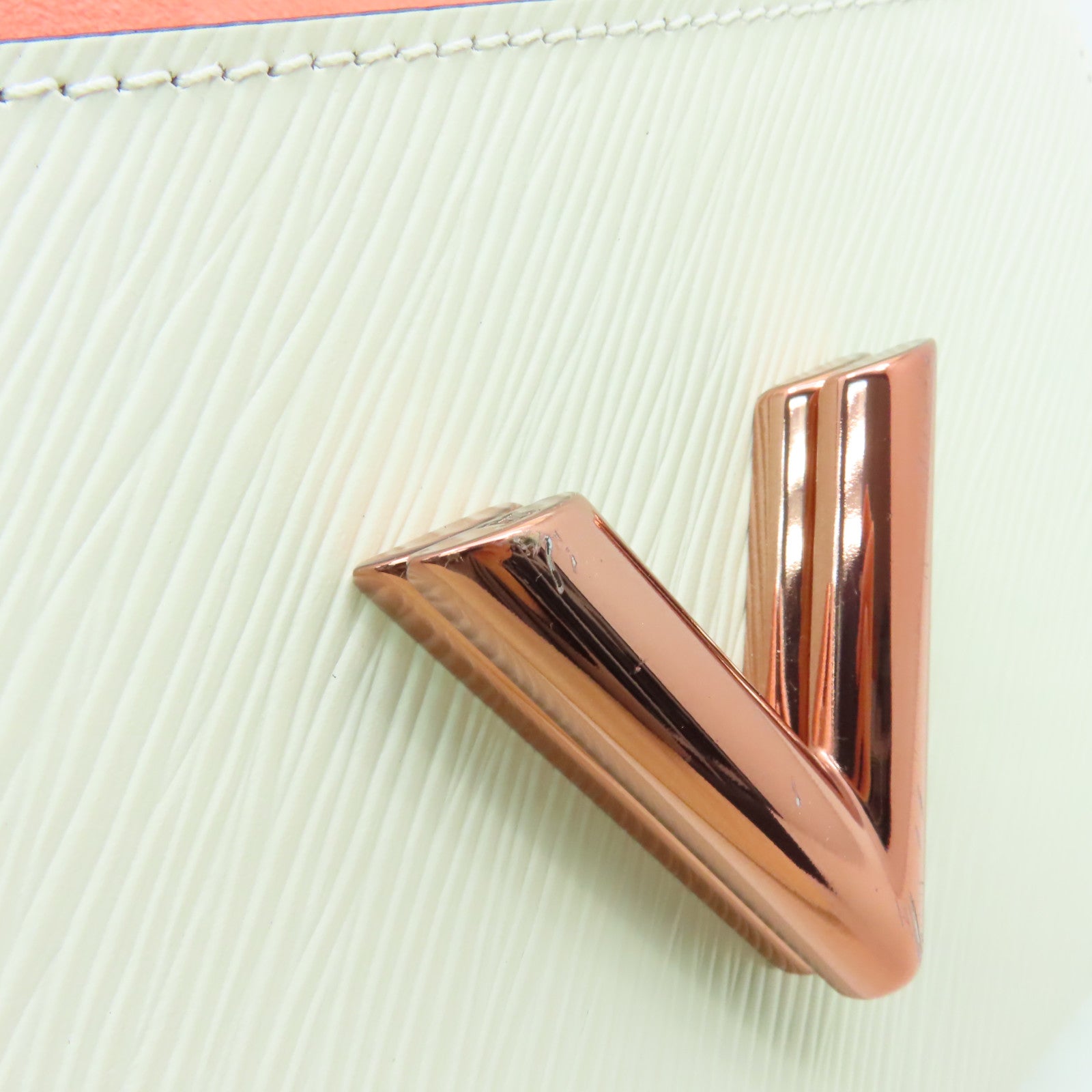LOUIS VUITTON 【激減優惠】Epi Twist PM金扣手挽肩背兩用袋白色