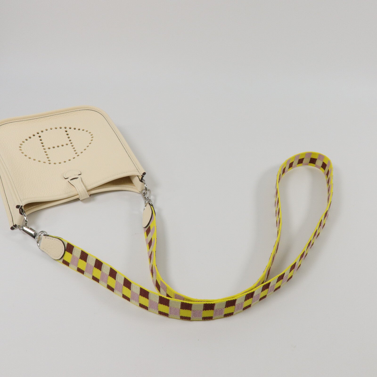 HERMES Clemence皮革Evelyne TPM肩背袋Craie
