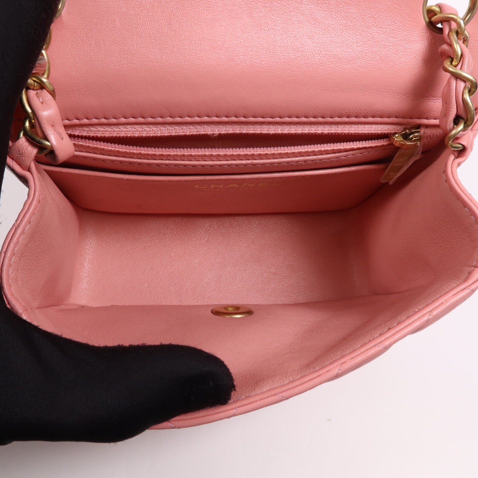 CHANEL 羊皮皮革Mini Classic 17金扣鏈帶肩背袋