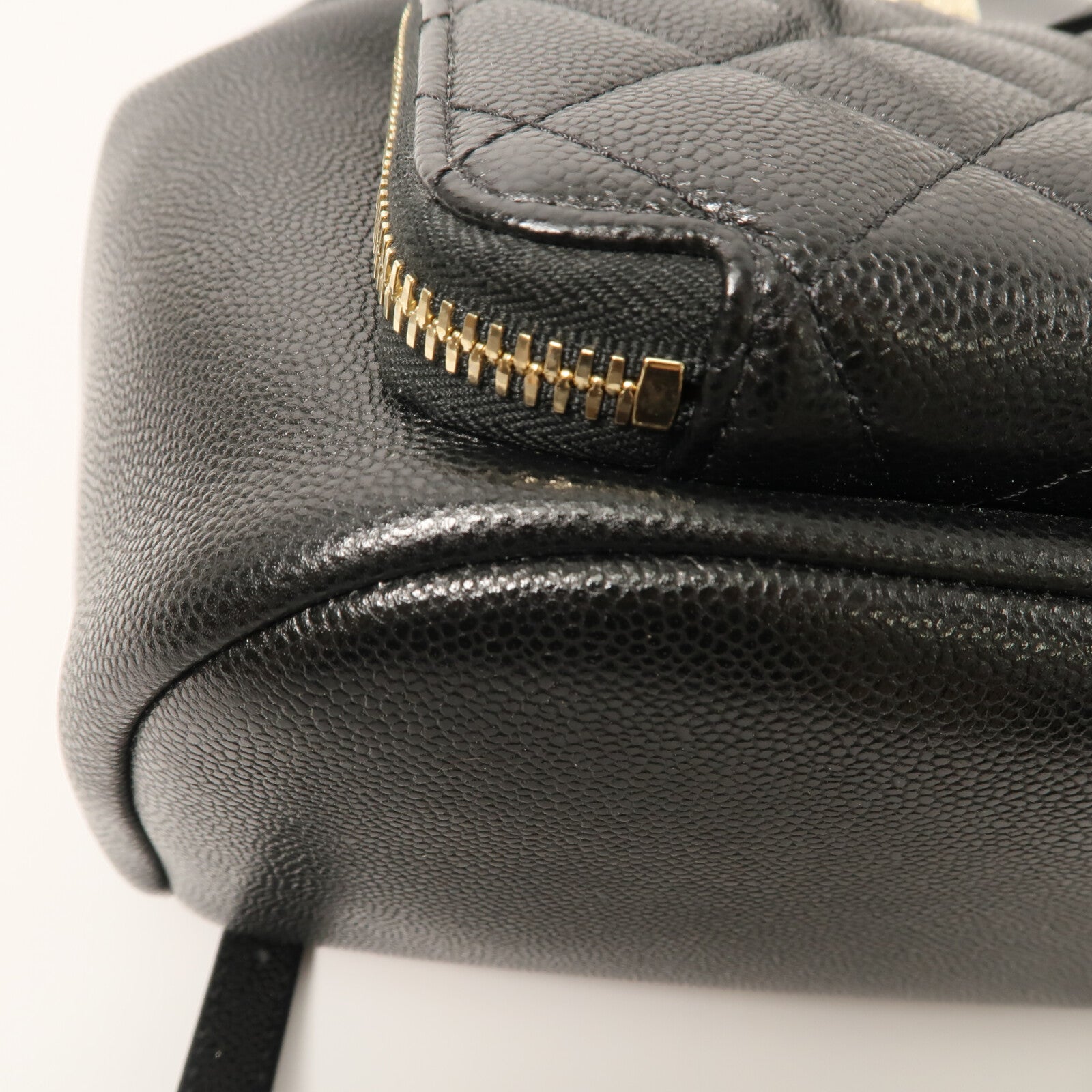CHANEL 牛皮皮革Business Affinity Backpack鏈帶背包