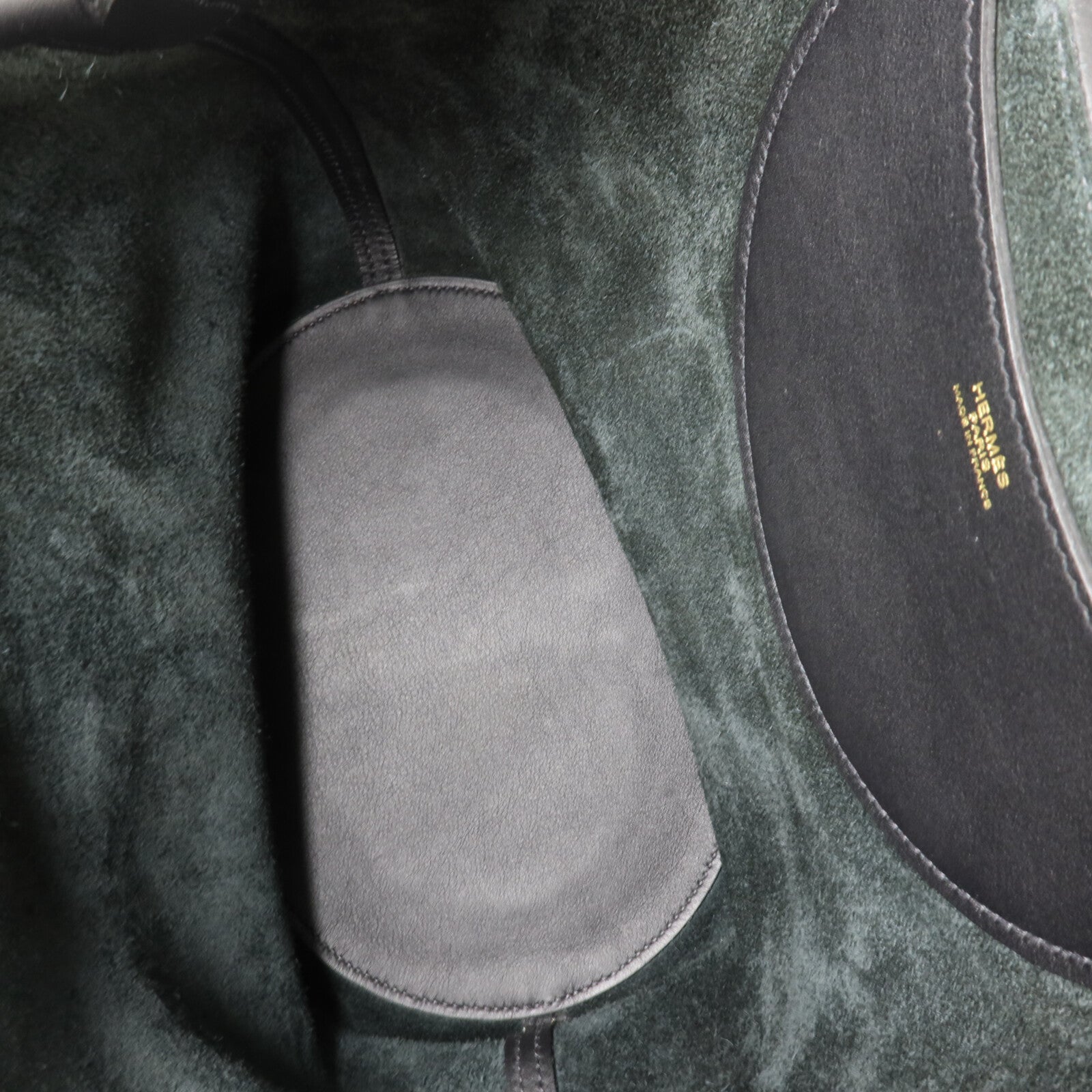 HERMES Clemence皮革In The Loop 23手挽袋Noir