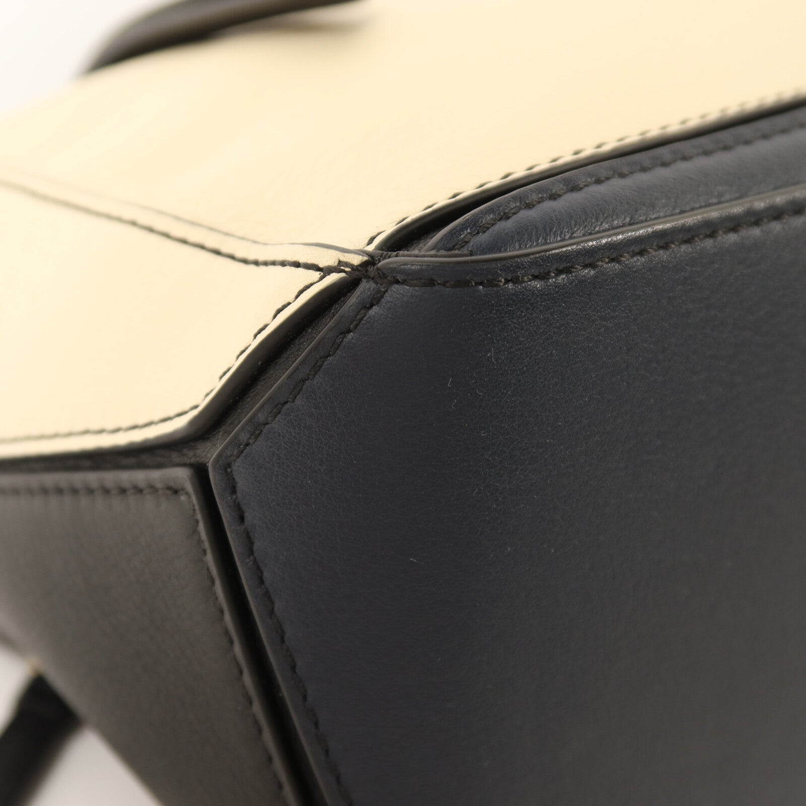 LOEWE 牛皮皮革Puzzle Small金扣手挽肩背兩用袋