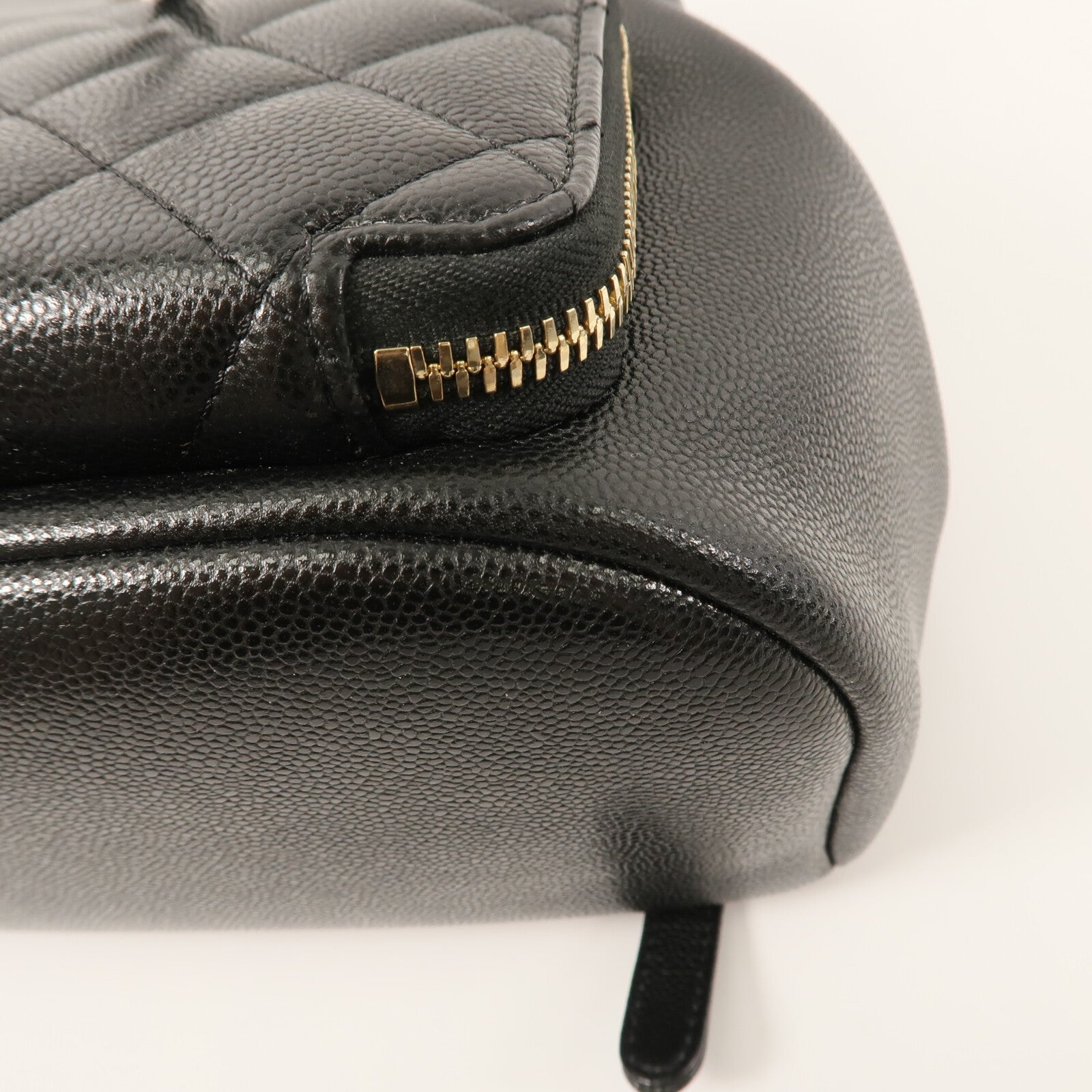 CHANEL 牛皮皮革Business Affinity Backpack鏈帶背包