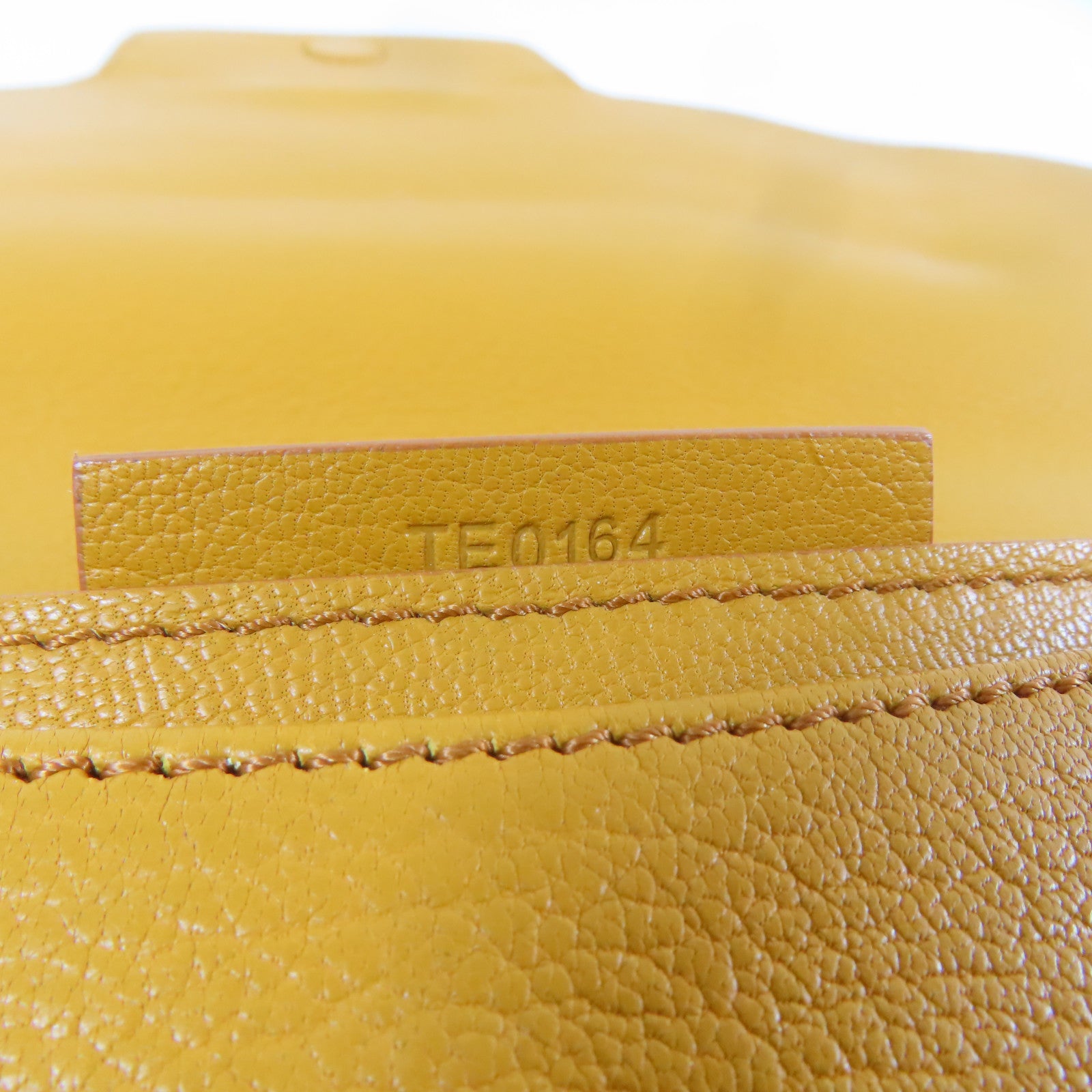 GIVENCHY 【激減優惠】牛皮皮革Cluth Bag銀扣手拿包橙色