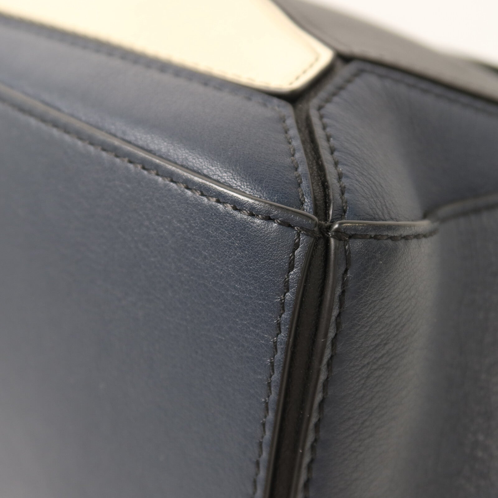 LOEWE 牛皮皮革Puzzle Small金扣手挽肩背兩用袋