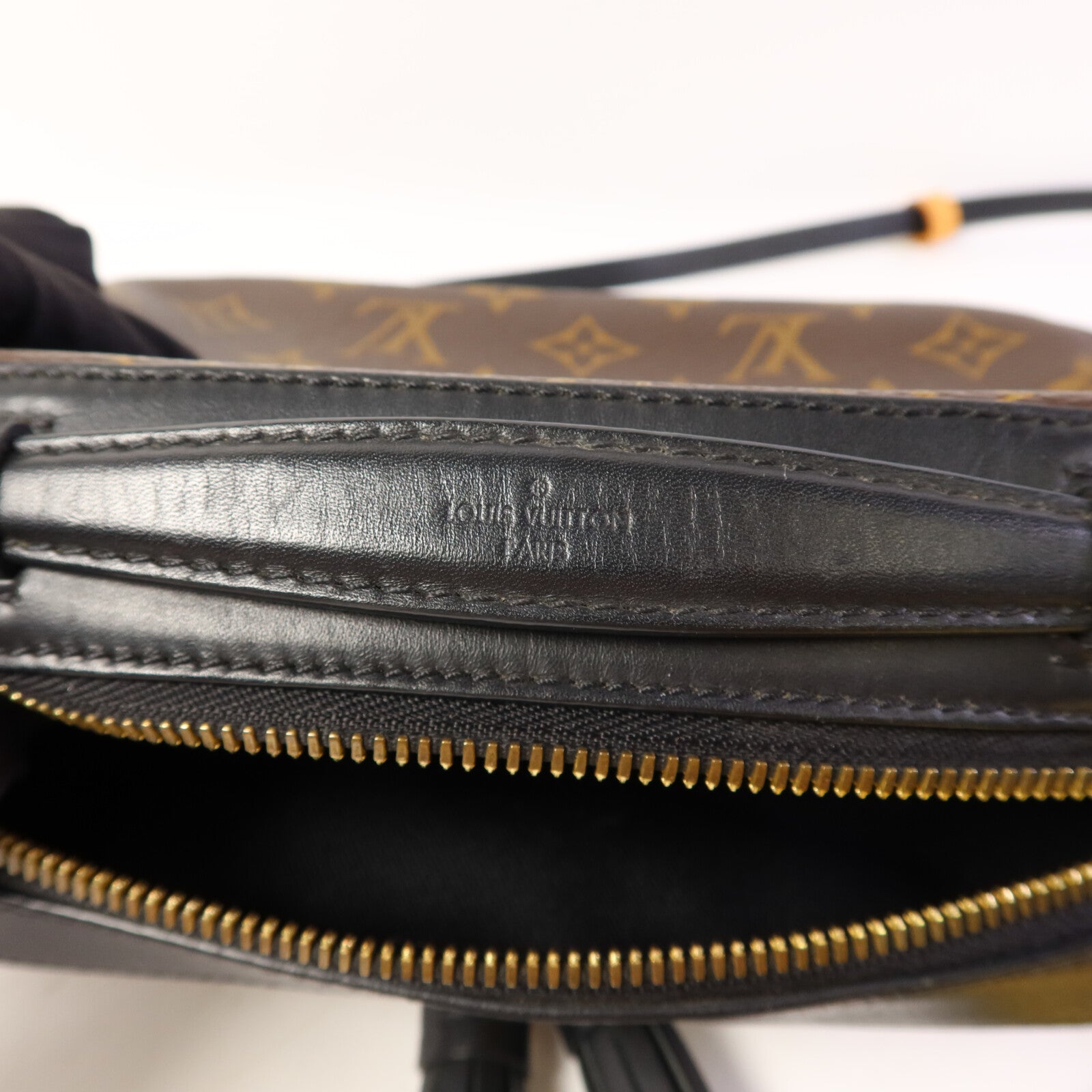 LOUIS VUITTON Monogram Saintonge金扣手挽袋棕色