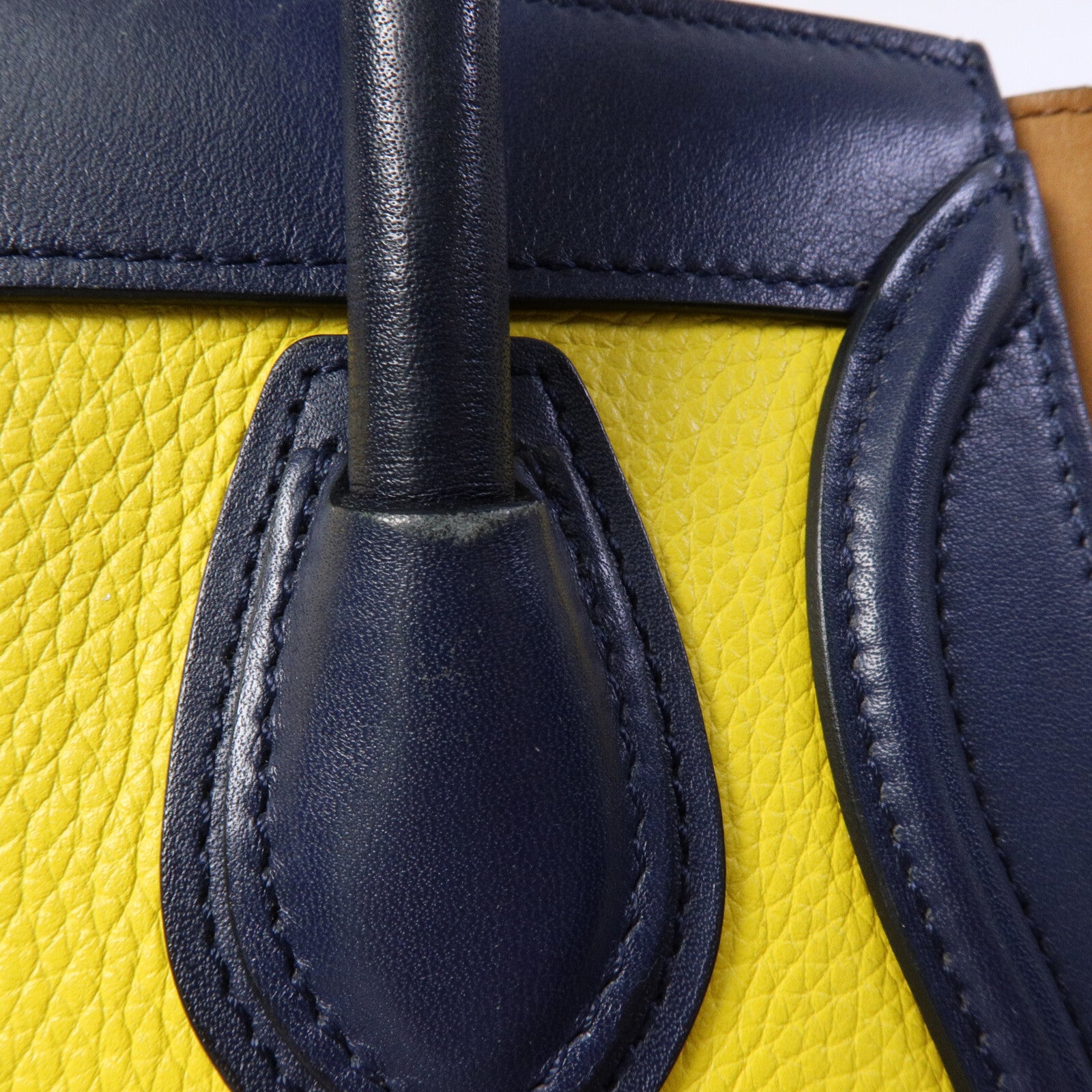 CELINE 牛皮皮革Nano Luggage手挽肩背兩用袋