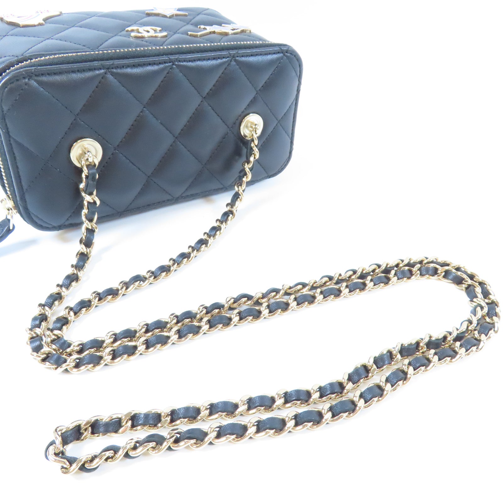 CHANEL 【激減優惠】菱格羊皮皮革Charms Vanity Case鏈帶肩背袋黑色