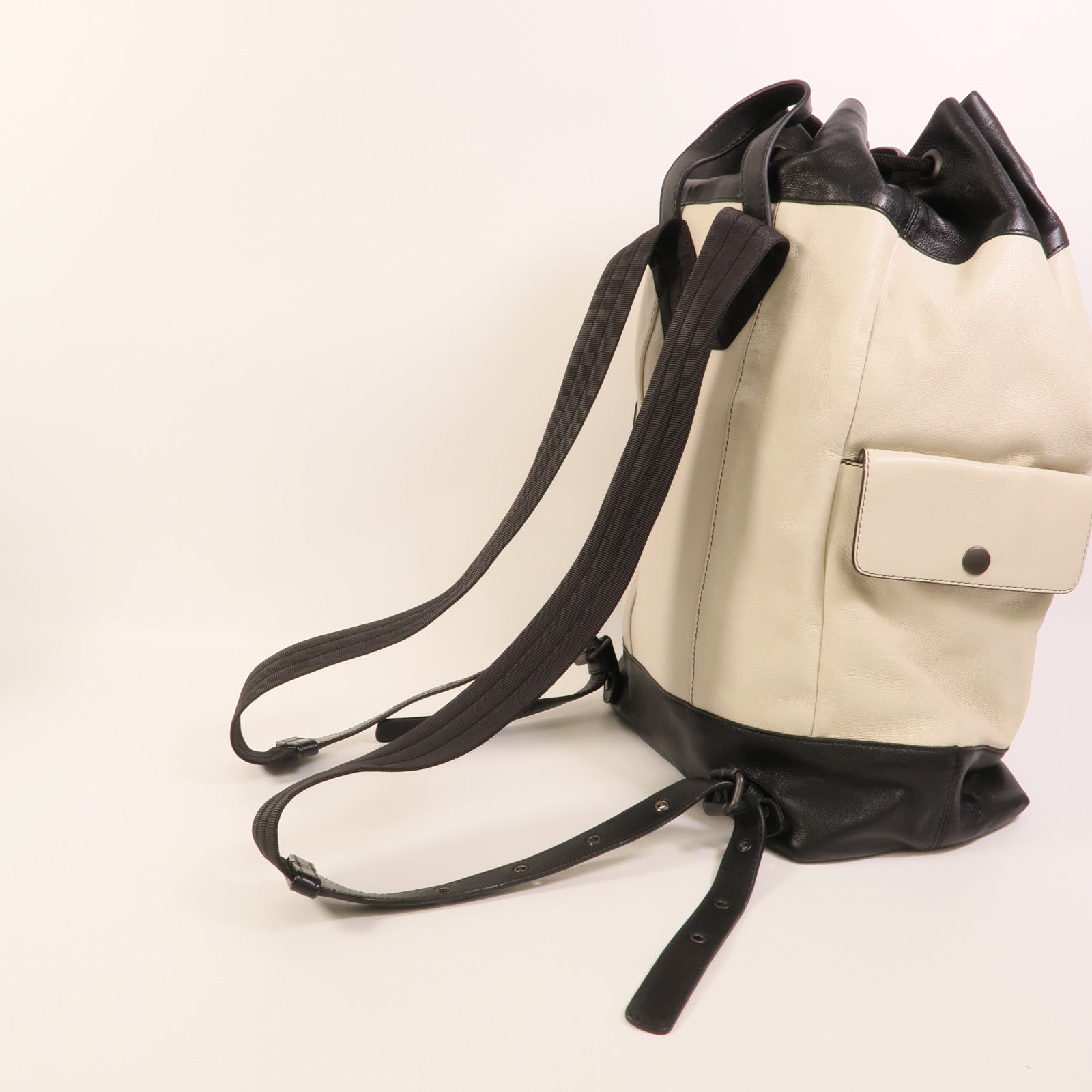 BOTTEGA VENETA 牛皮皮革Backpack背包
