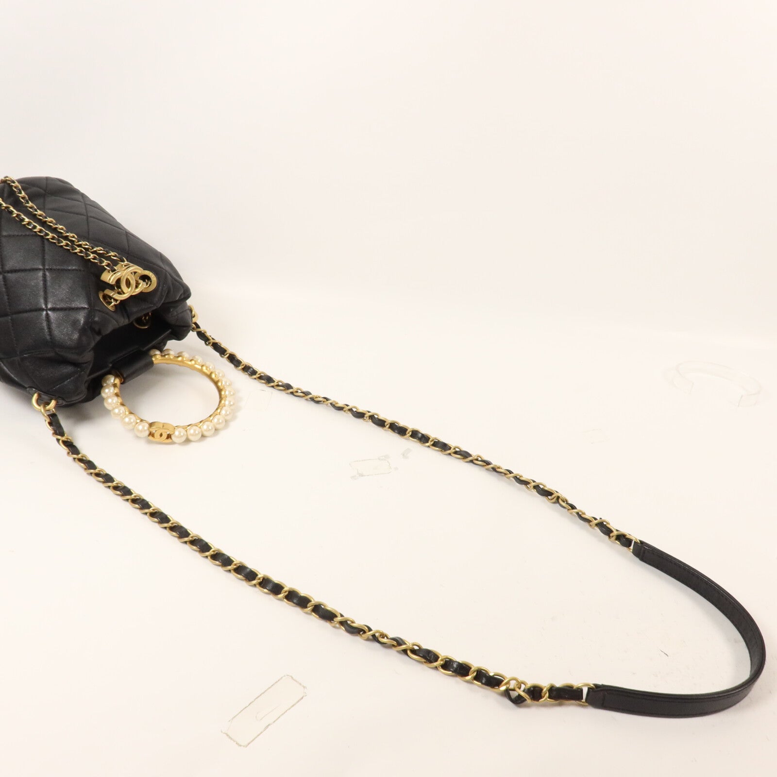 CHANEL 羊皮皮革Bucket Bag With Pearl Handle鏈帶手挽肩背兩用袋