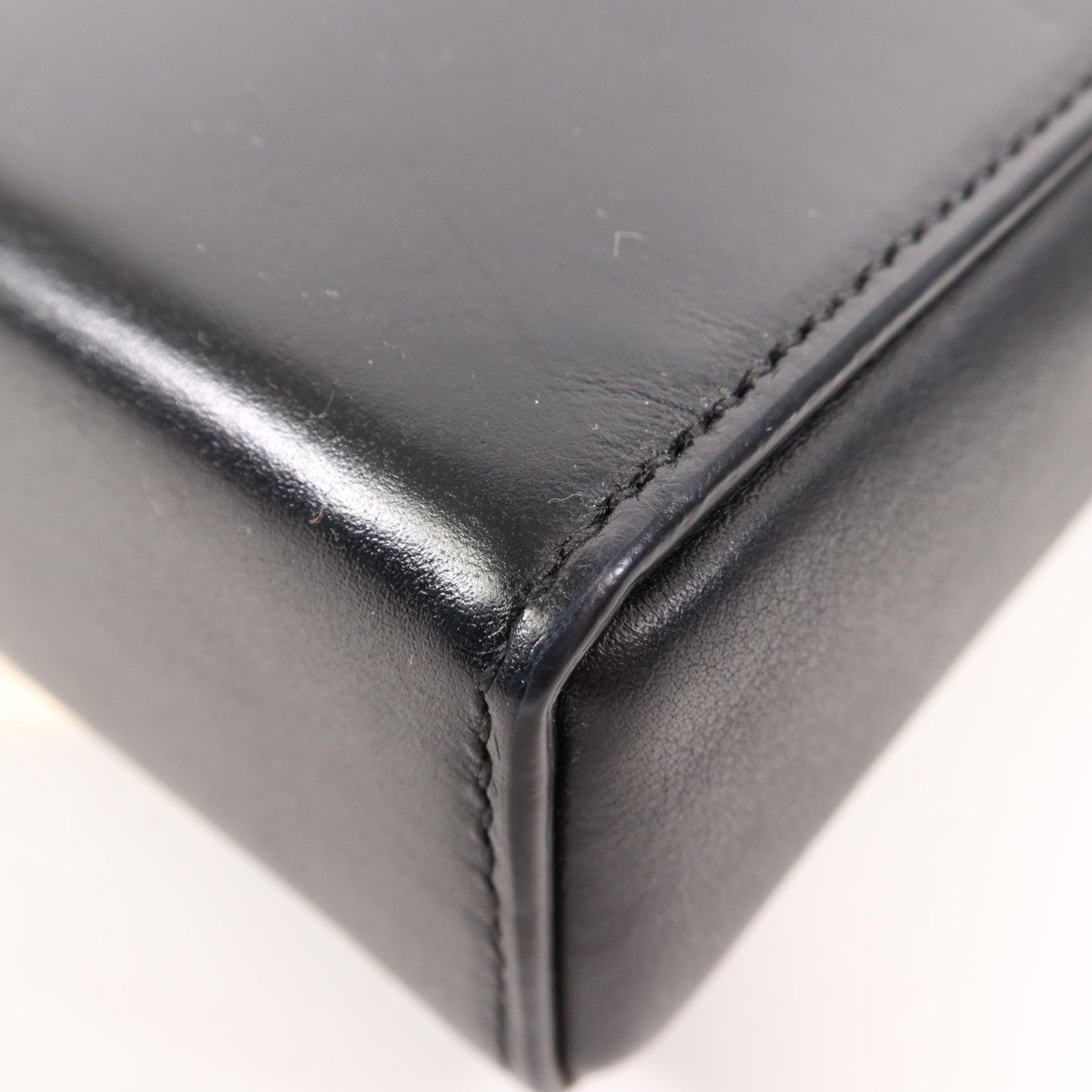 Dior 牛皮皮革30 Montaigne金扣肩背袋