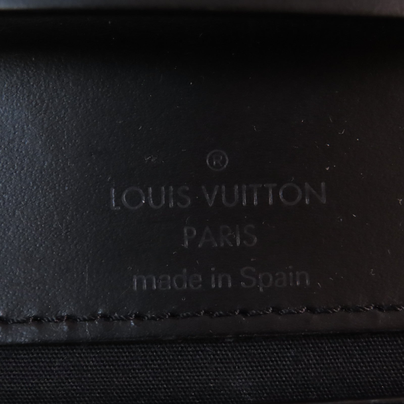 LOUIS VUITTON Epi Honfleur金扣肩背袋