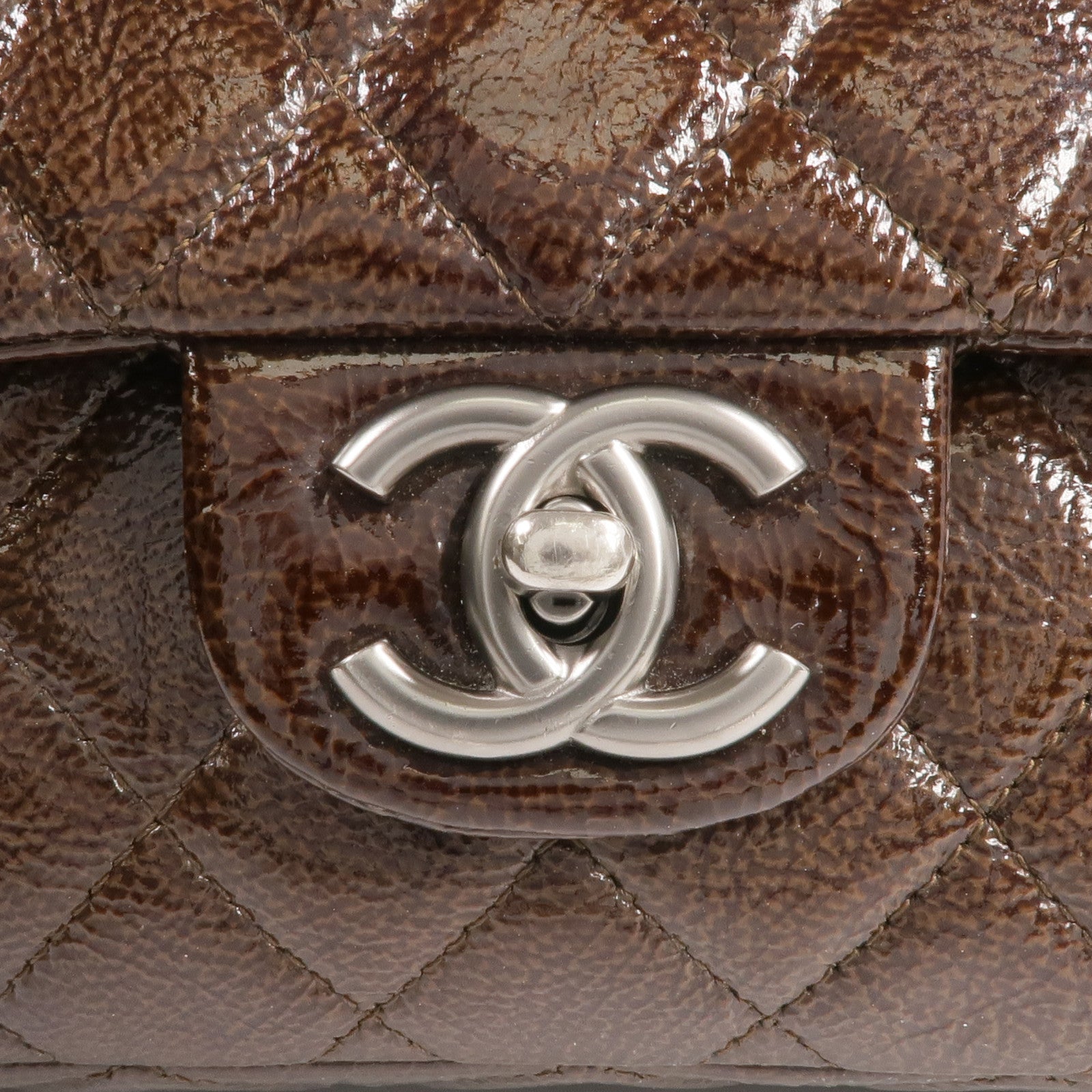 CHANEL 漆皮皮革Classic 25銀扣鏈帶肩背袋