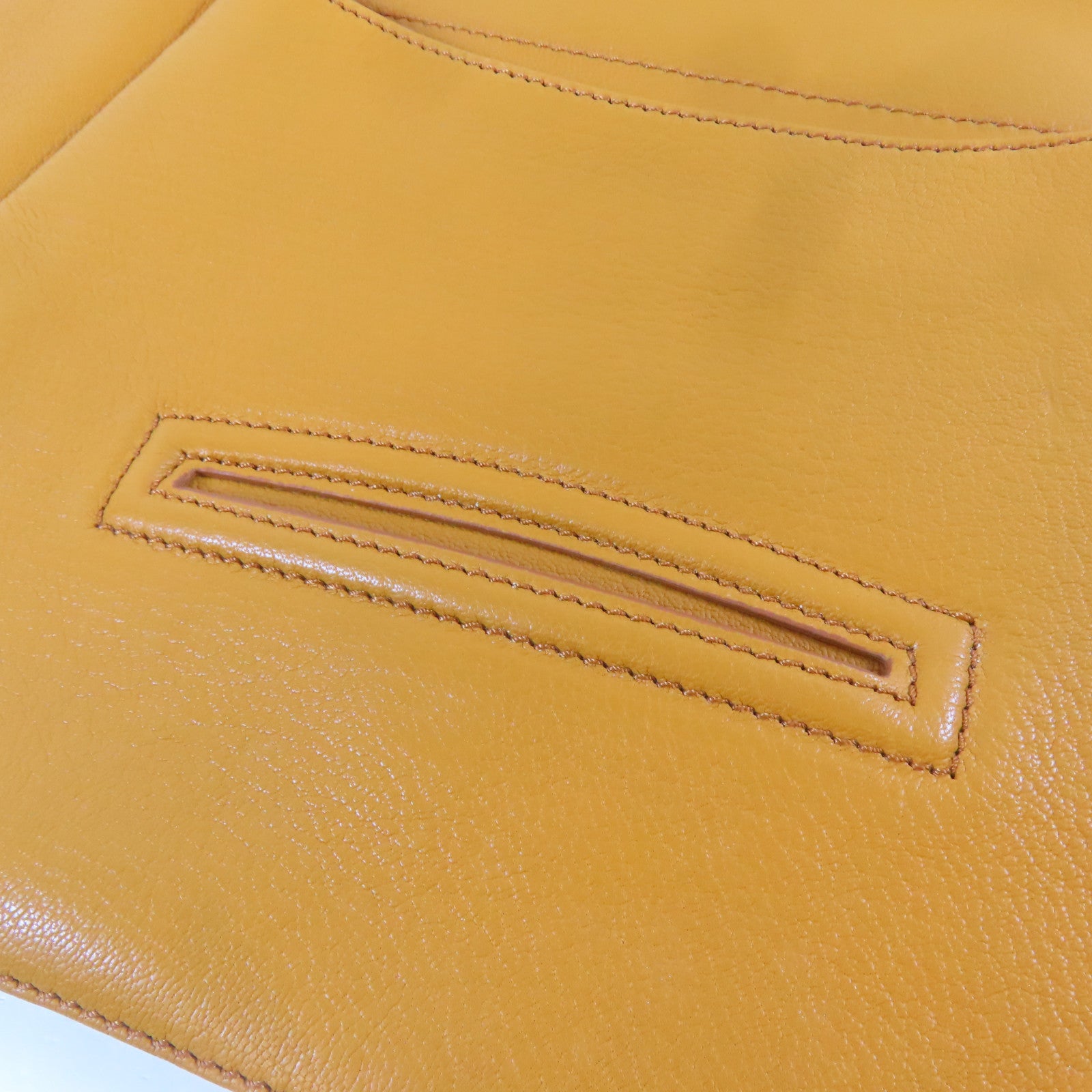GIVENCHY 【激減優惠】牛皮皮革Cluth Bag銀扣手拿包橙色