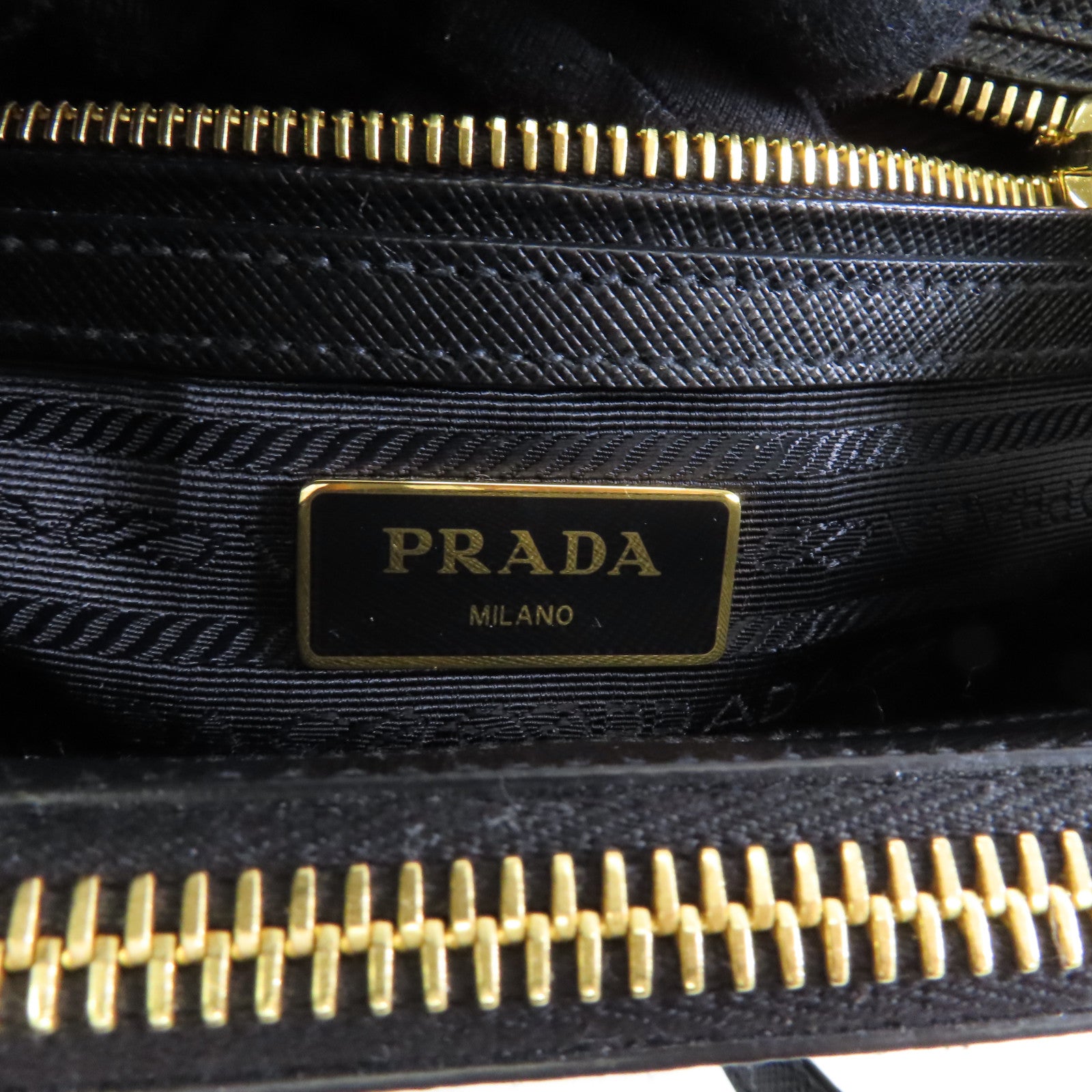 PRADA Saffiano皮革2way Shoulder Bag金扣手挽肩背兩用袋黑色