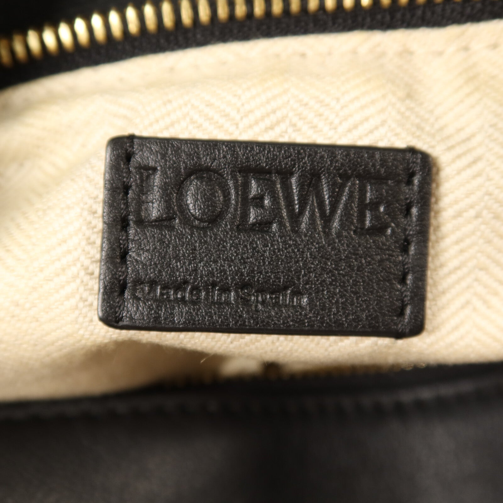 LOEWE 牛皮皮革Puzzle Small金扣手挽肩背兩用袋