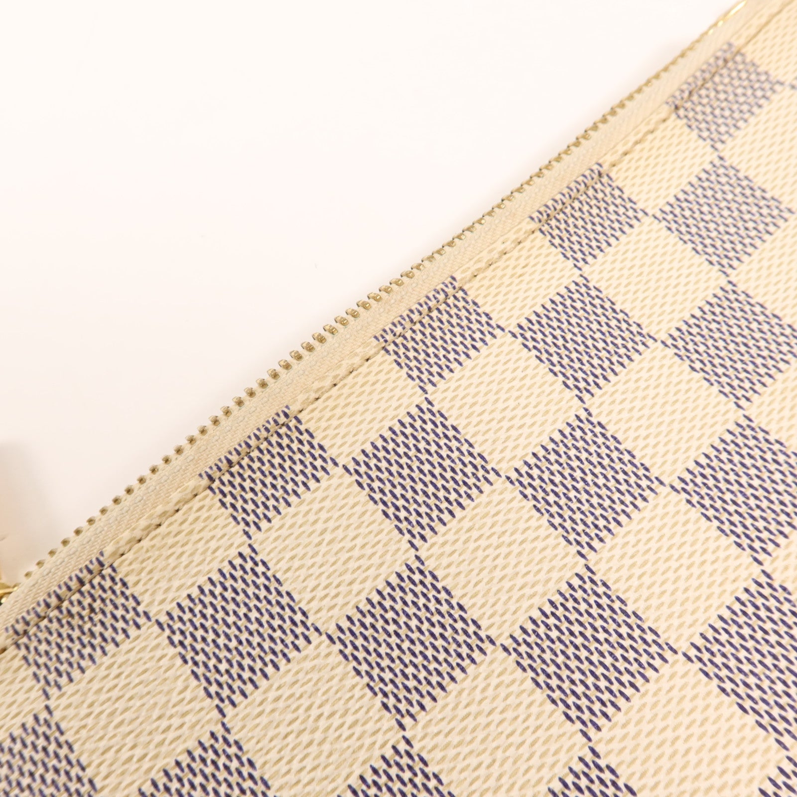 LOUIS VUITTON Damier Azur Pochette Mira金扣手拿包