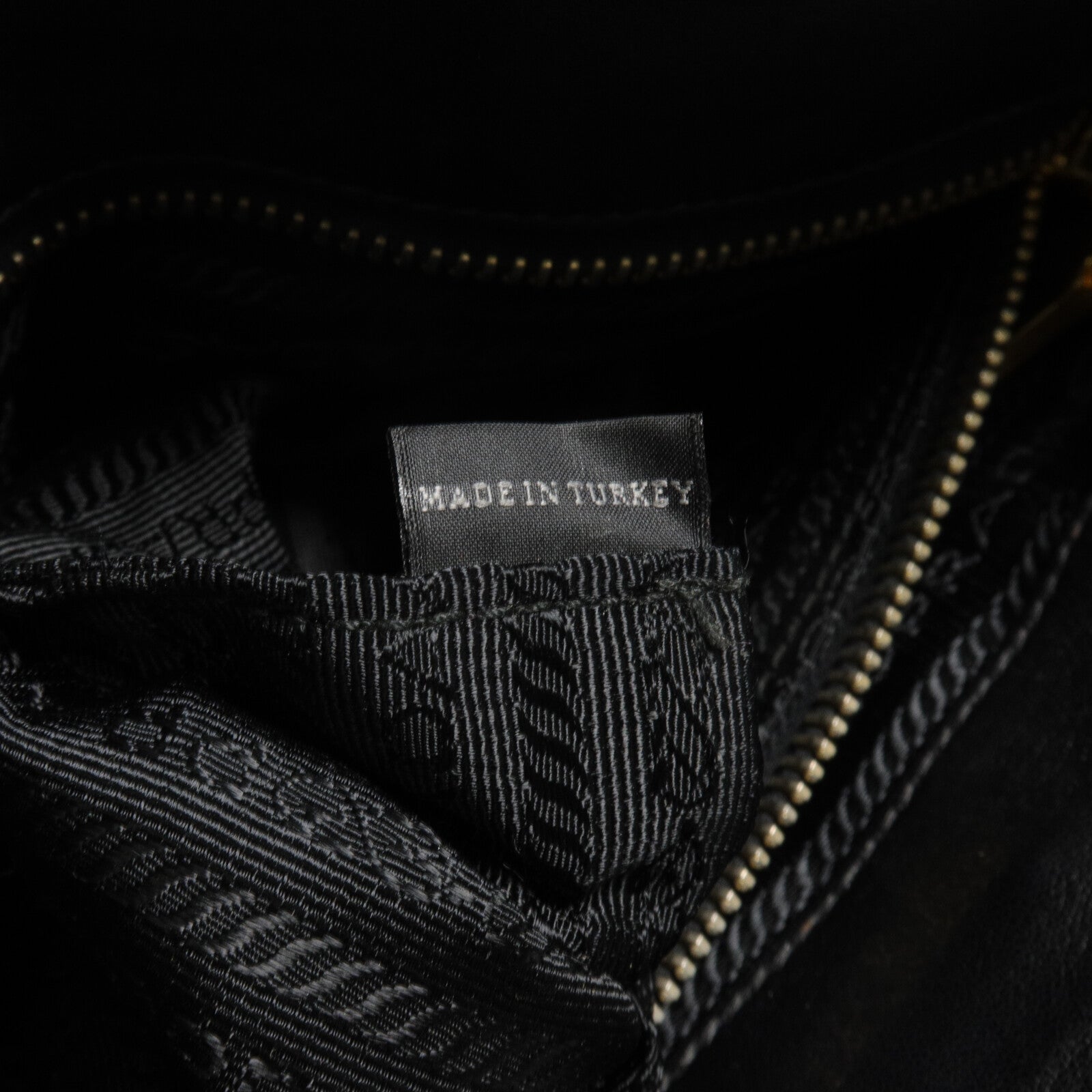 PRADA 尼龍Tessuto Gaufre 2 Way手挽肩背兩用袋