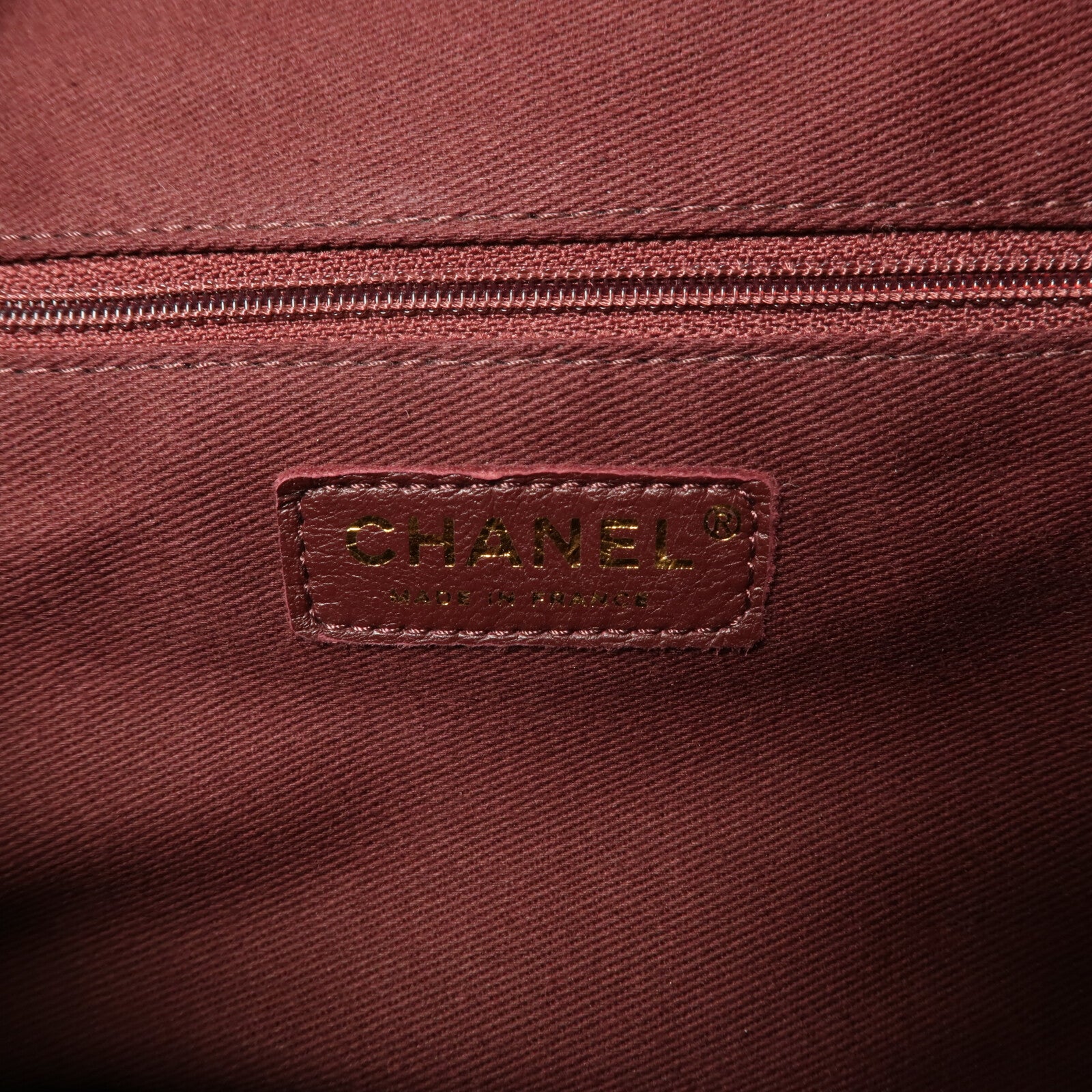 CHANEL 牛皮皮革Business Affinity Backpack鏈帶背包