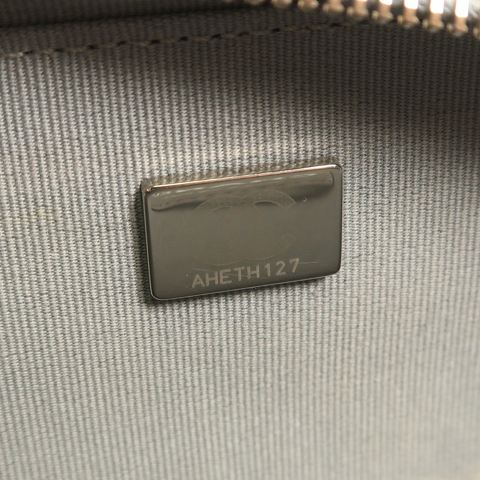 CHANEL 皮革Chain Shoulder銀扣鏈帶肩背袋