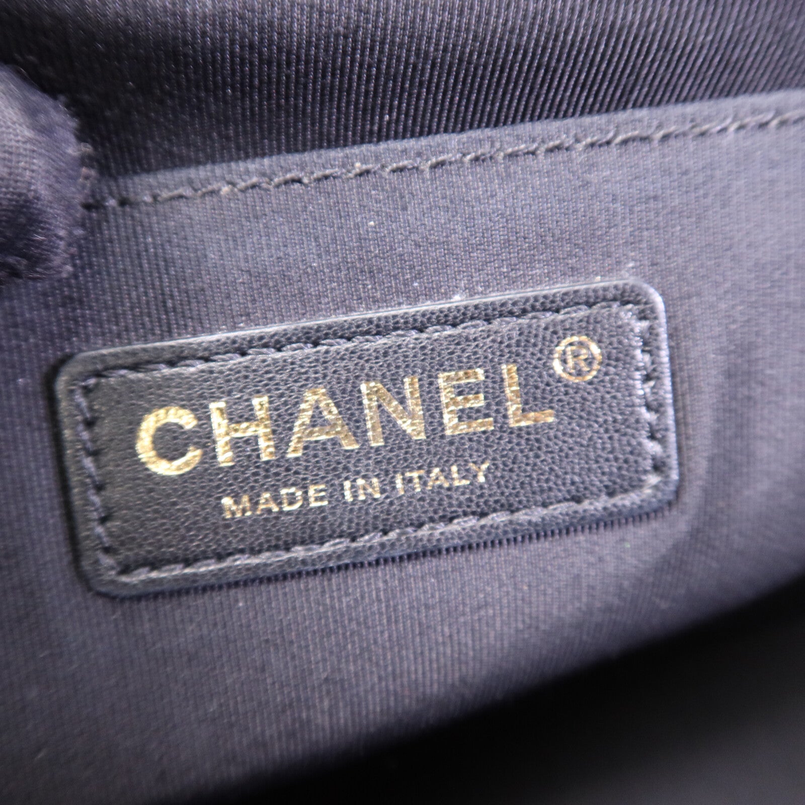 CHANEL 羊皮皮革Boy 25金扣鏈帶肩背袋