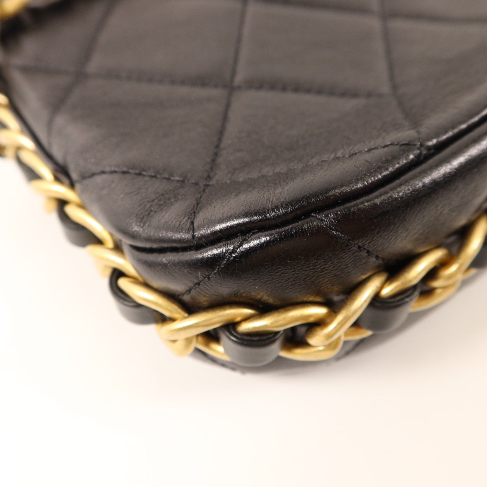 CHANEL 牛皮皮革Chain Shoulder金扣鏈帶肩背袋