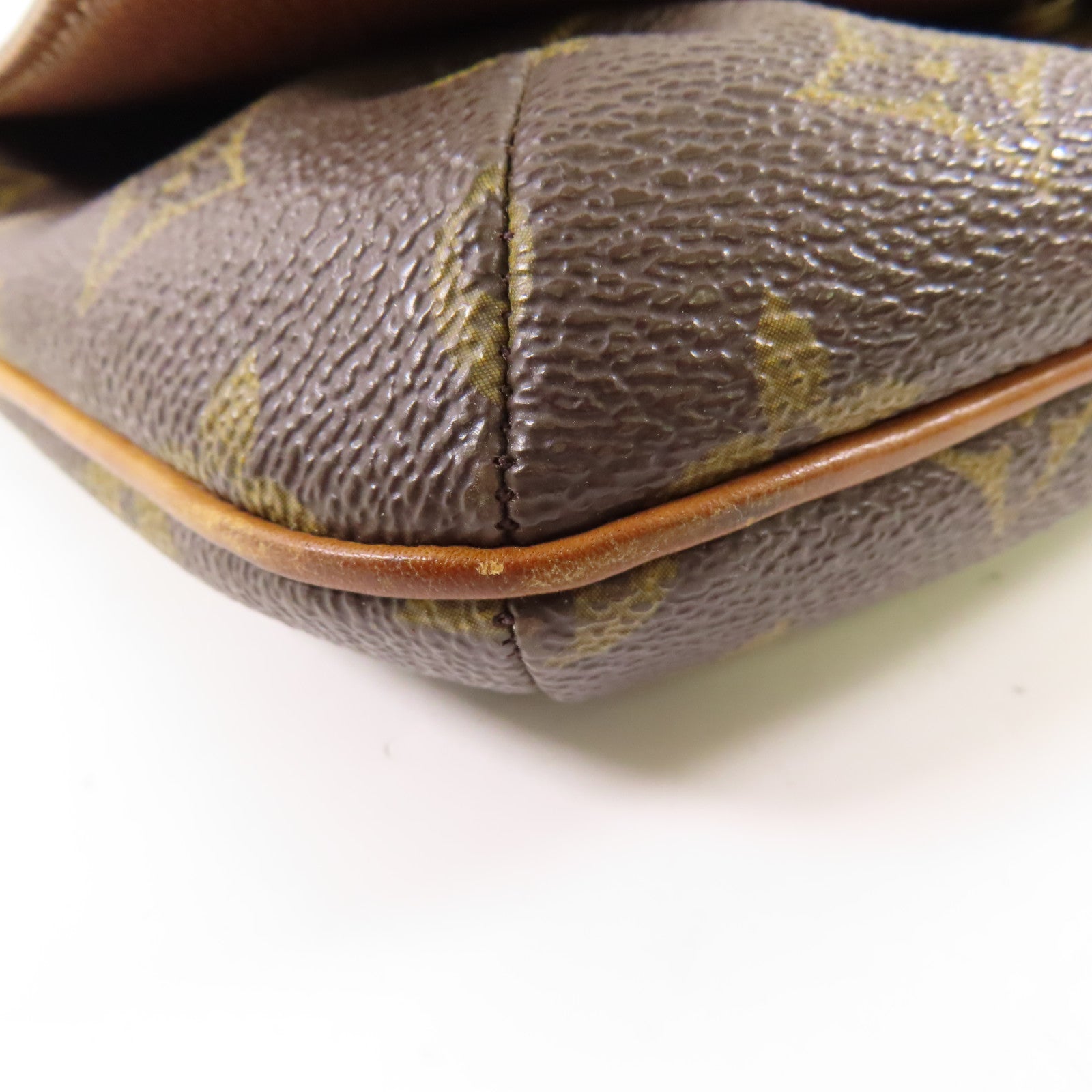 LOUIS VUITTON 【激減優惠】Monogram Musette Tango Short金扣肩背袋