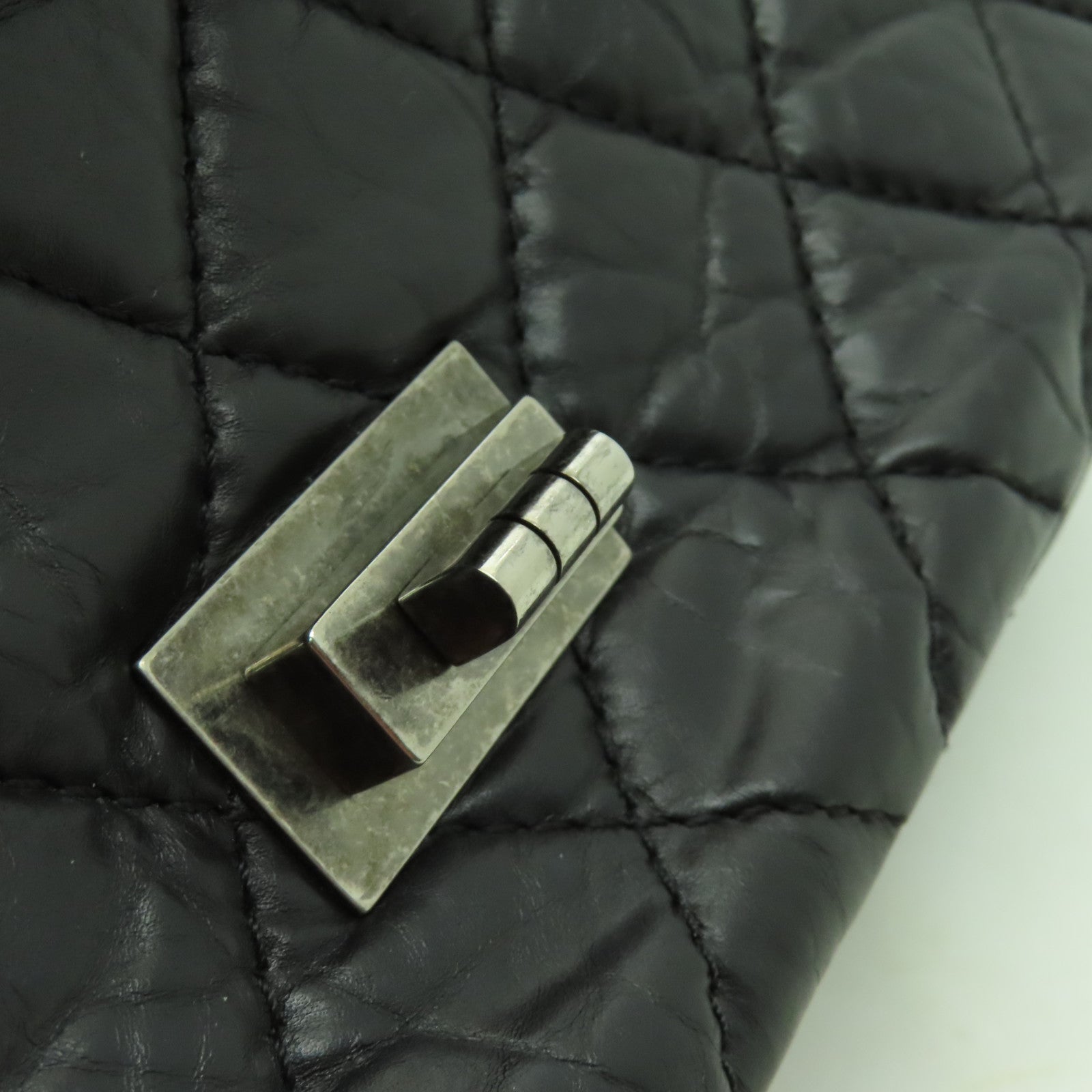 CHANEL Aged Calf皮革2.55銀扣鏈帶肩背袋黒色