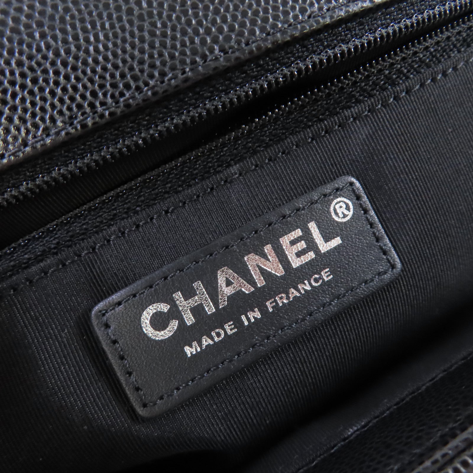 CHANEL 菱格Caviar皮革Boy Chanel Chain Shoulder Bag銀扣鏈帶肩背袋黑色