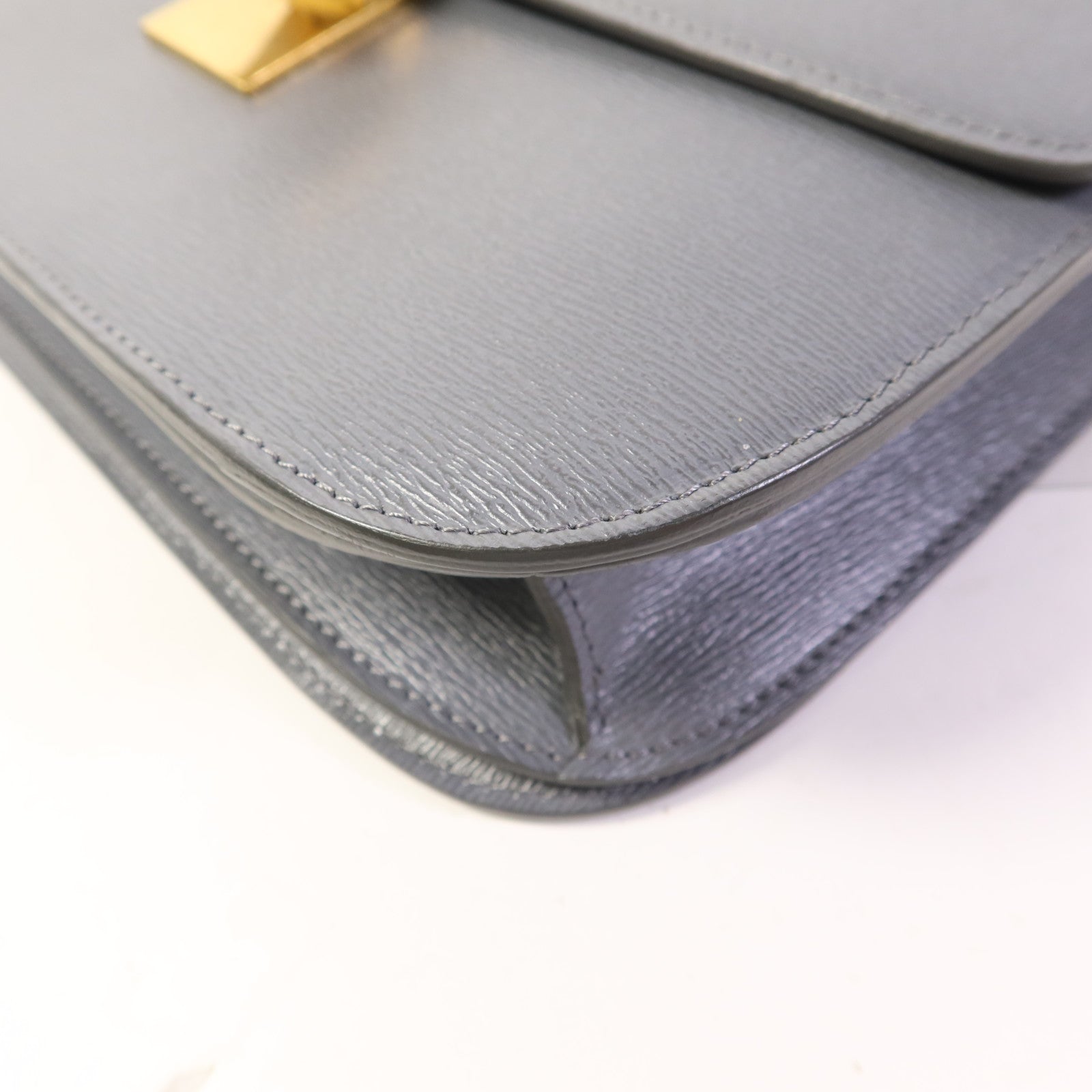 CELINE 【激減優惠】牛皮皮革Classic Box金扣肩背袋