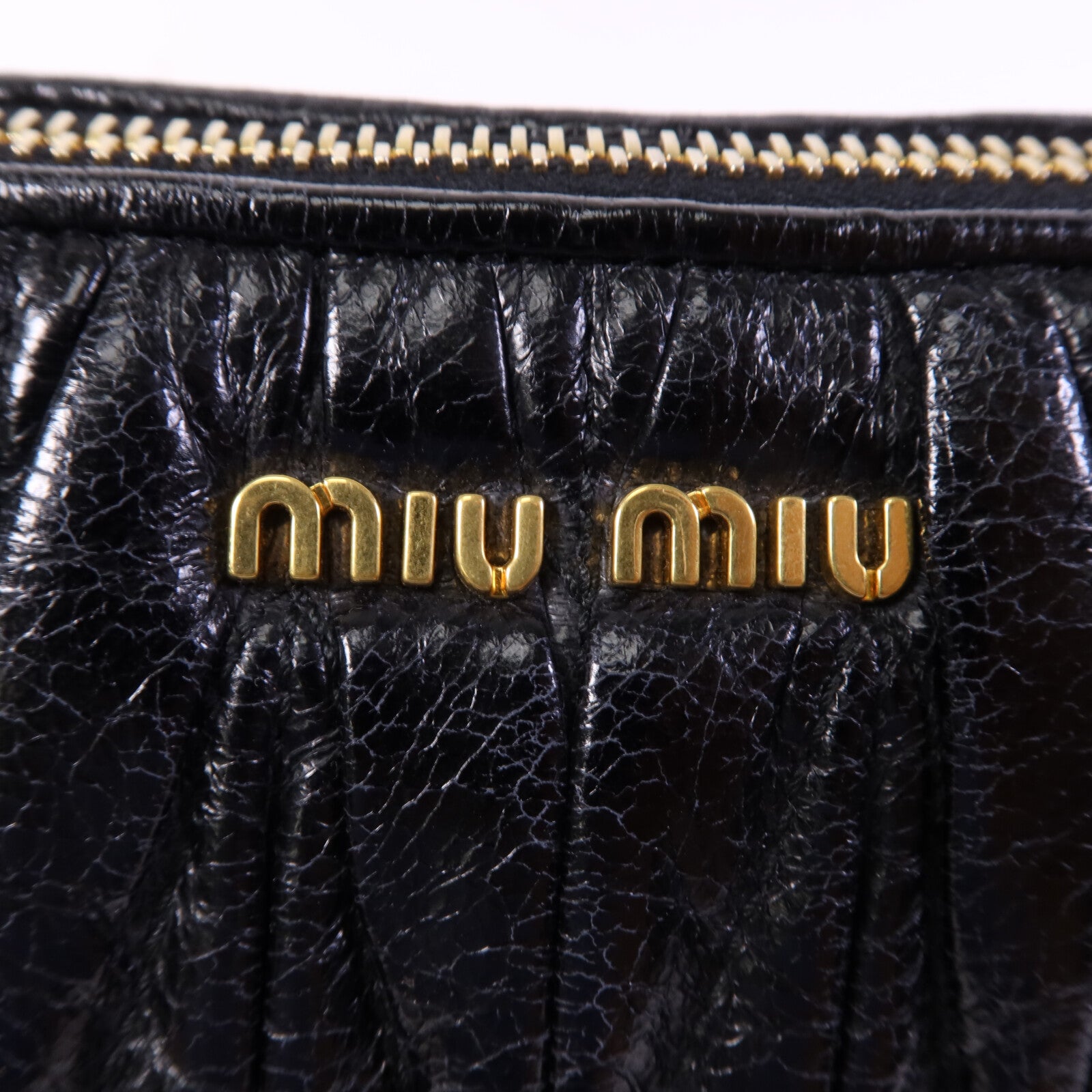 Miu Miu 羊皮皮革Shoulder Bag金扣肩背袋