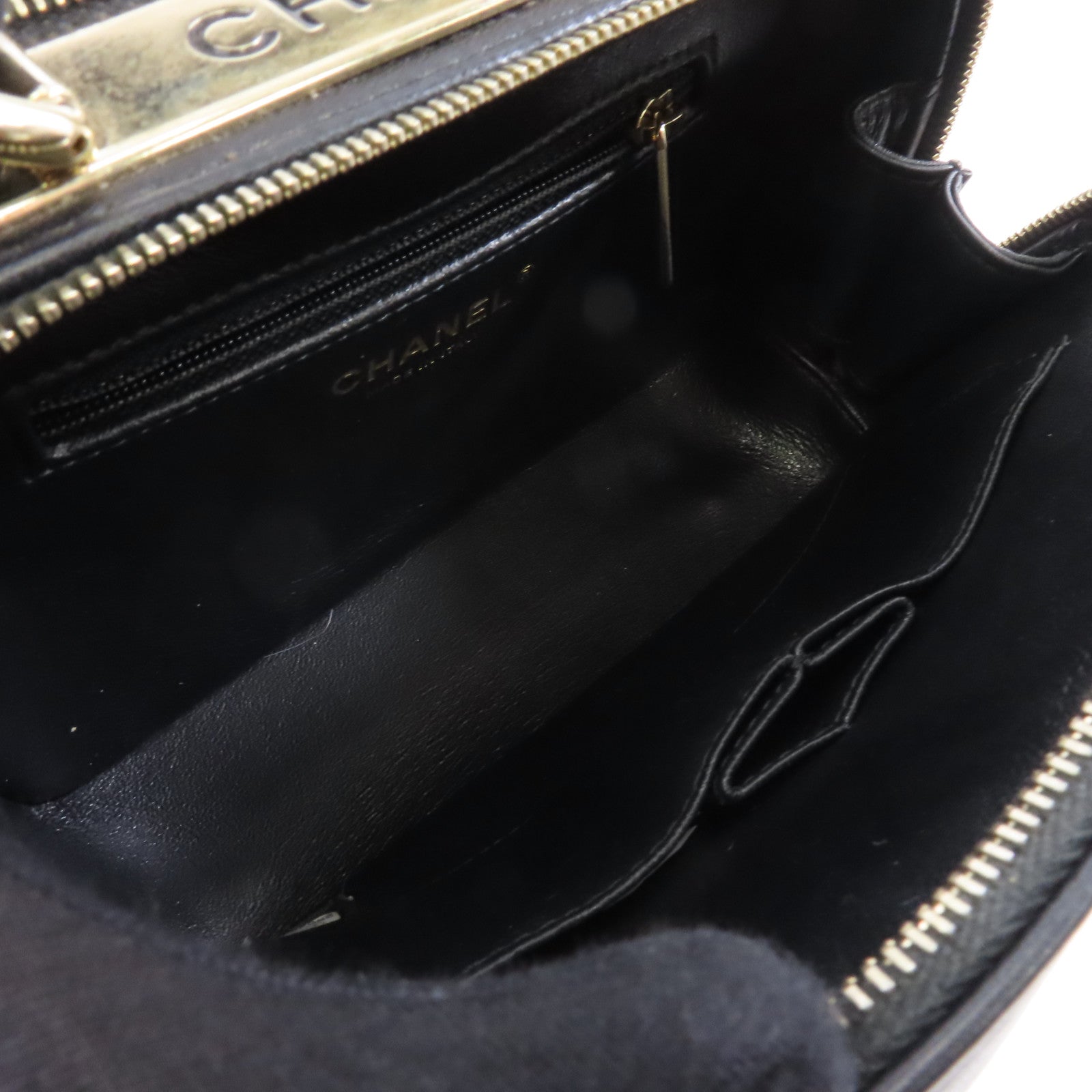 CHANEL 菱格羊皮皮革Small Trendy CC Bowling金扣手挽肩背兩用袋黑色