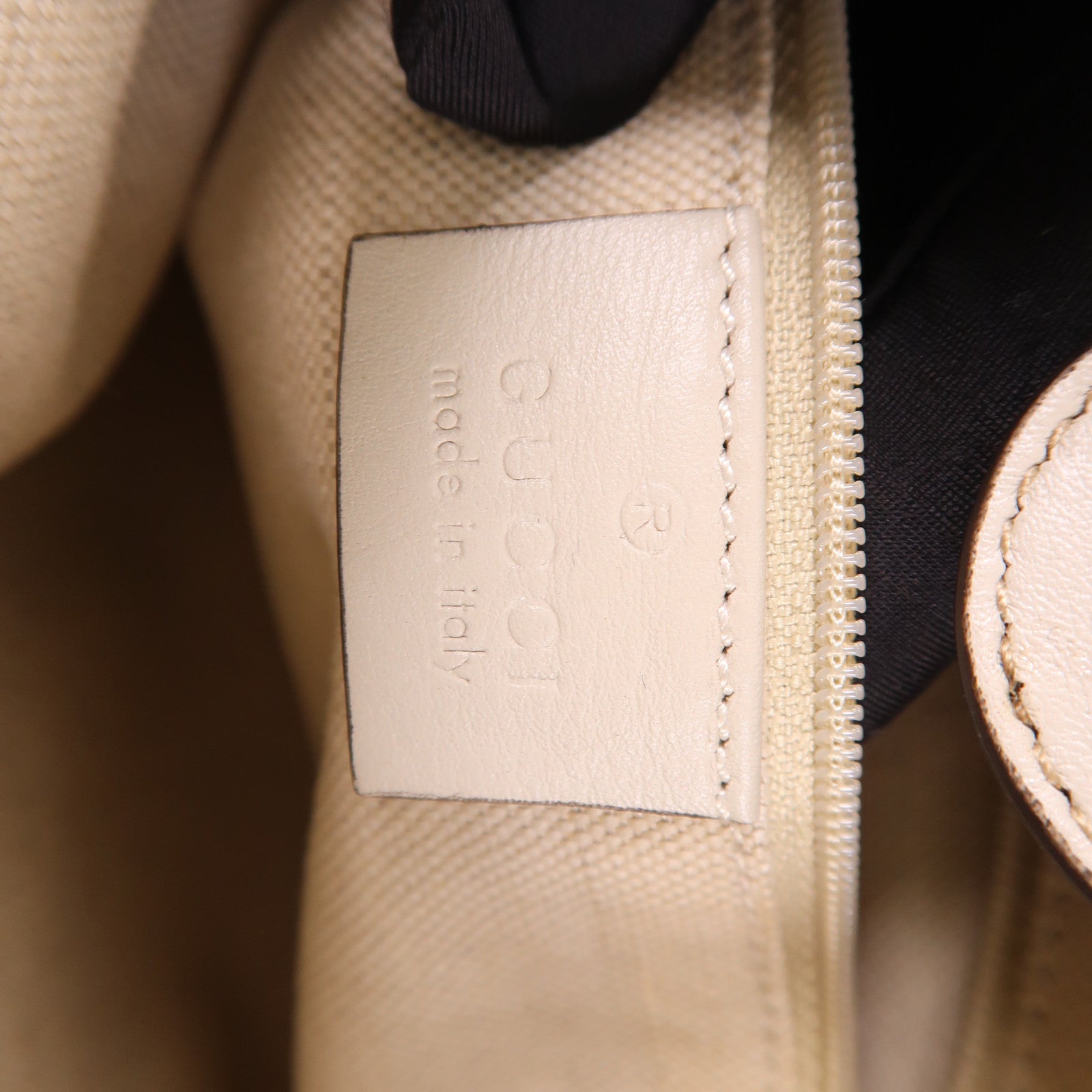 GUCCI GG GHW Sukey Shoulder Bag 296835 Calfskin Leather Beige