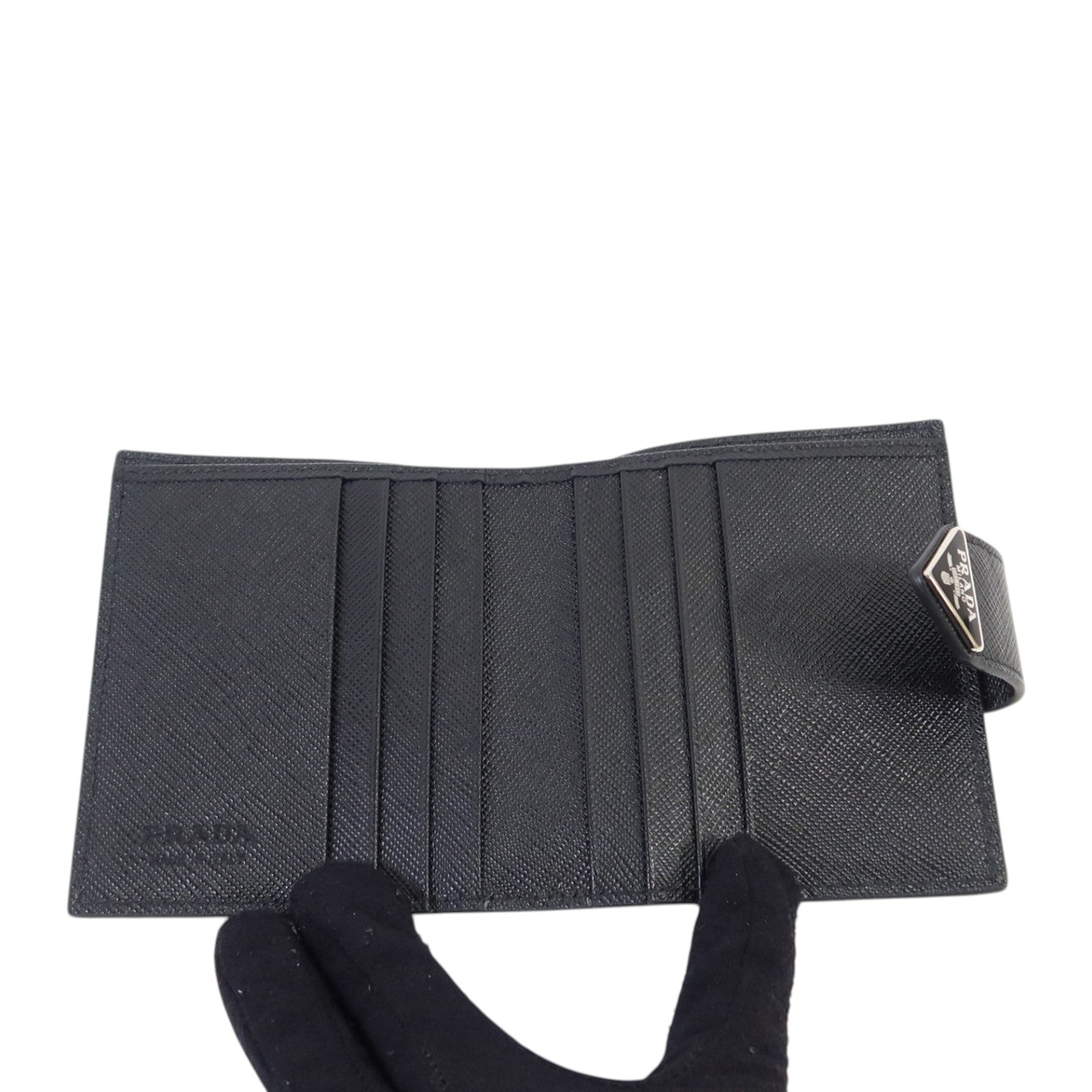 PRADA Saffiano皮革Short Flap Wallet銀扣錢包